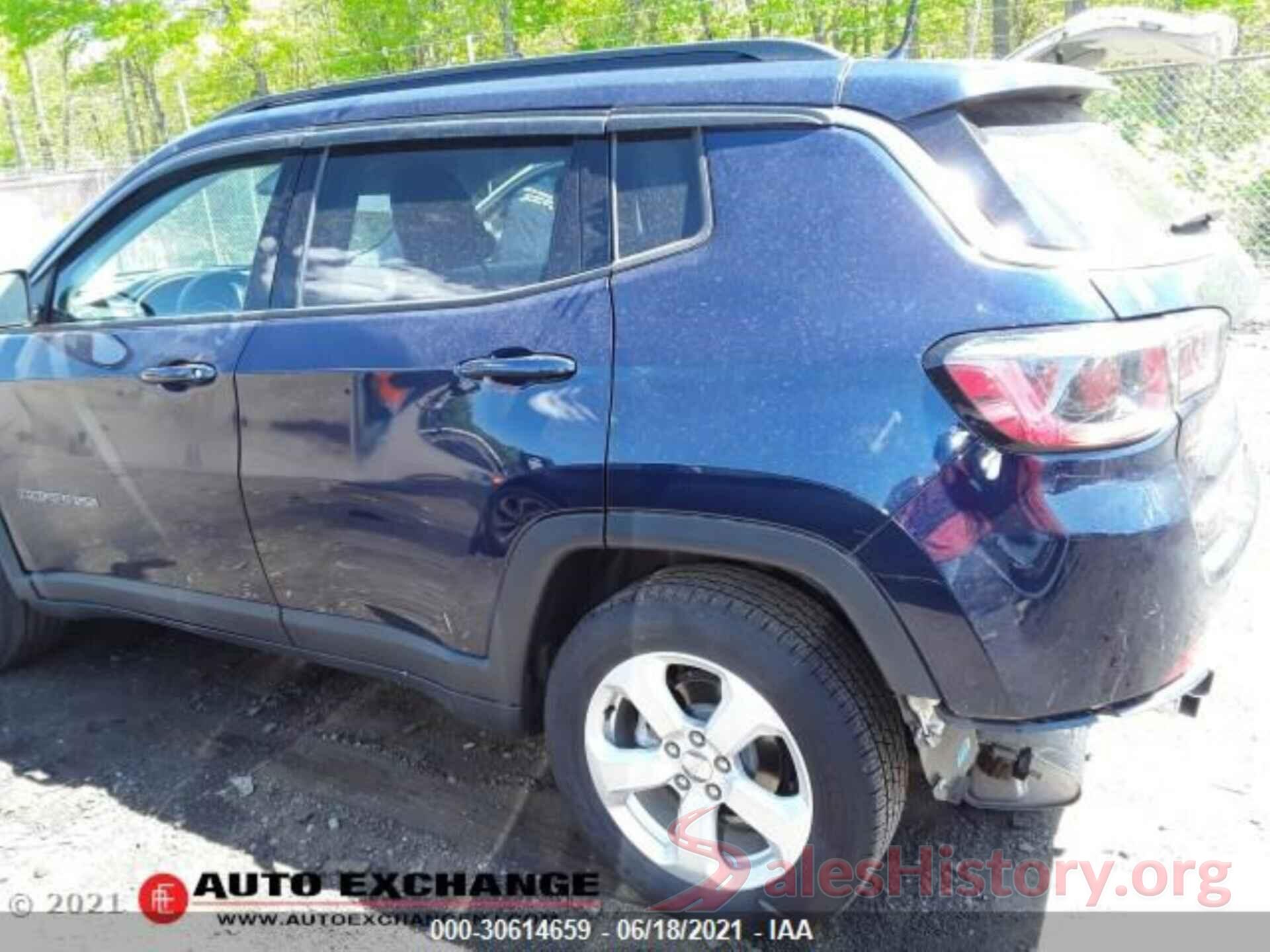 3C4NJDBB7KT697178 2019 JEEP COMPASS