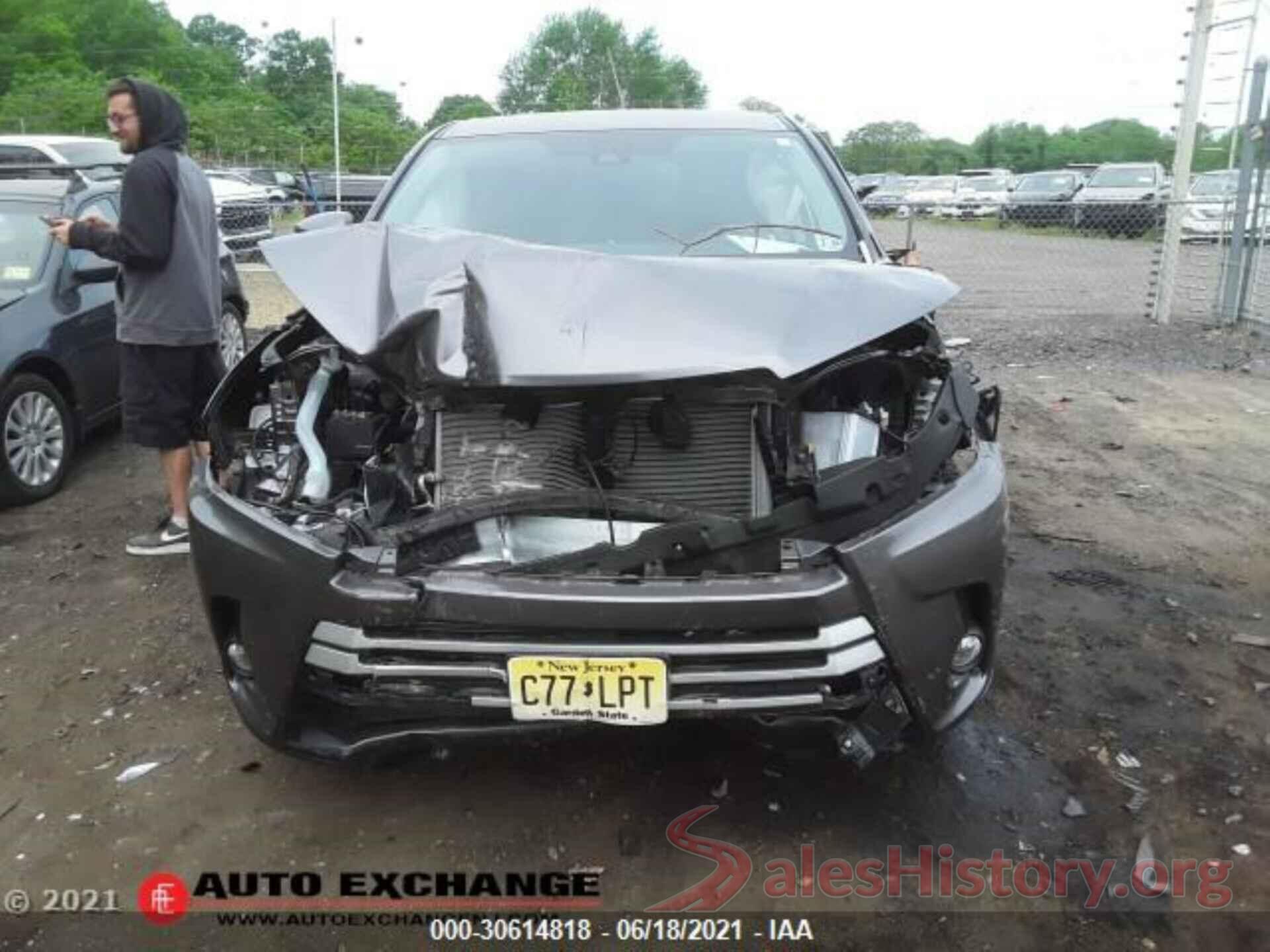 5TDBZRFH5KS995021 2019 TOYOTA HIGHLANDER