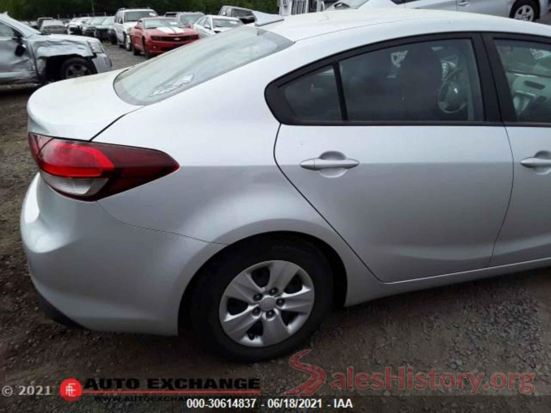 3KPFL4A75JE248418 2018 KIA FORTE