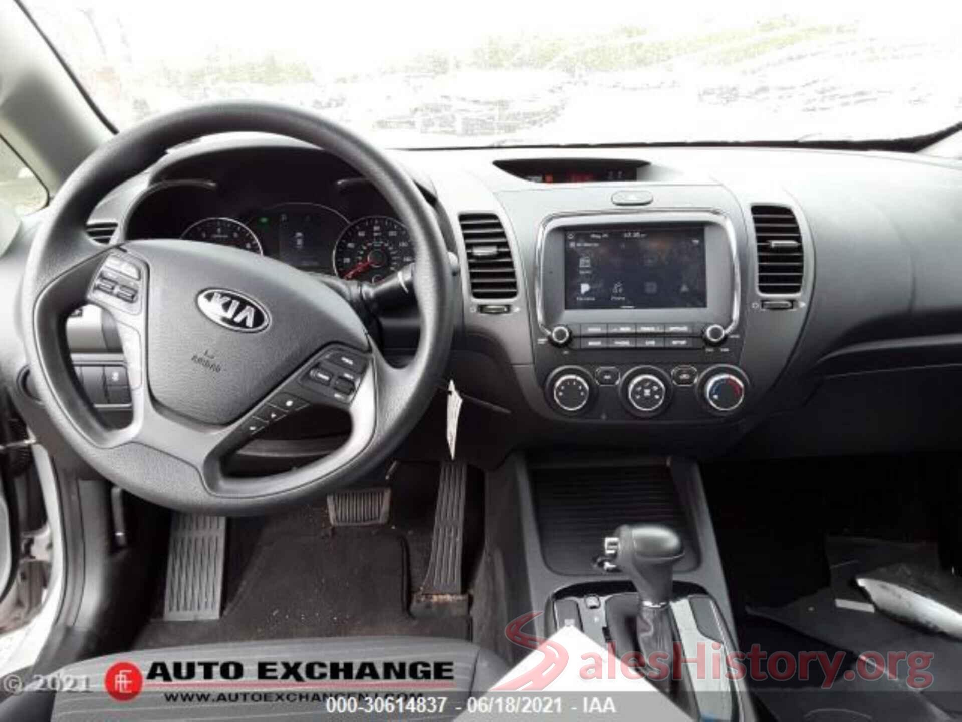 3KPFL4A75JE248418 2018 KIA FORTE