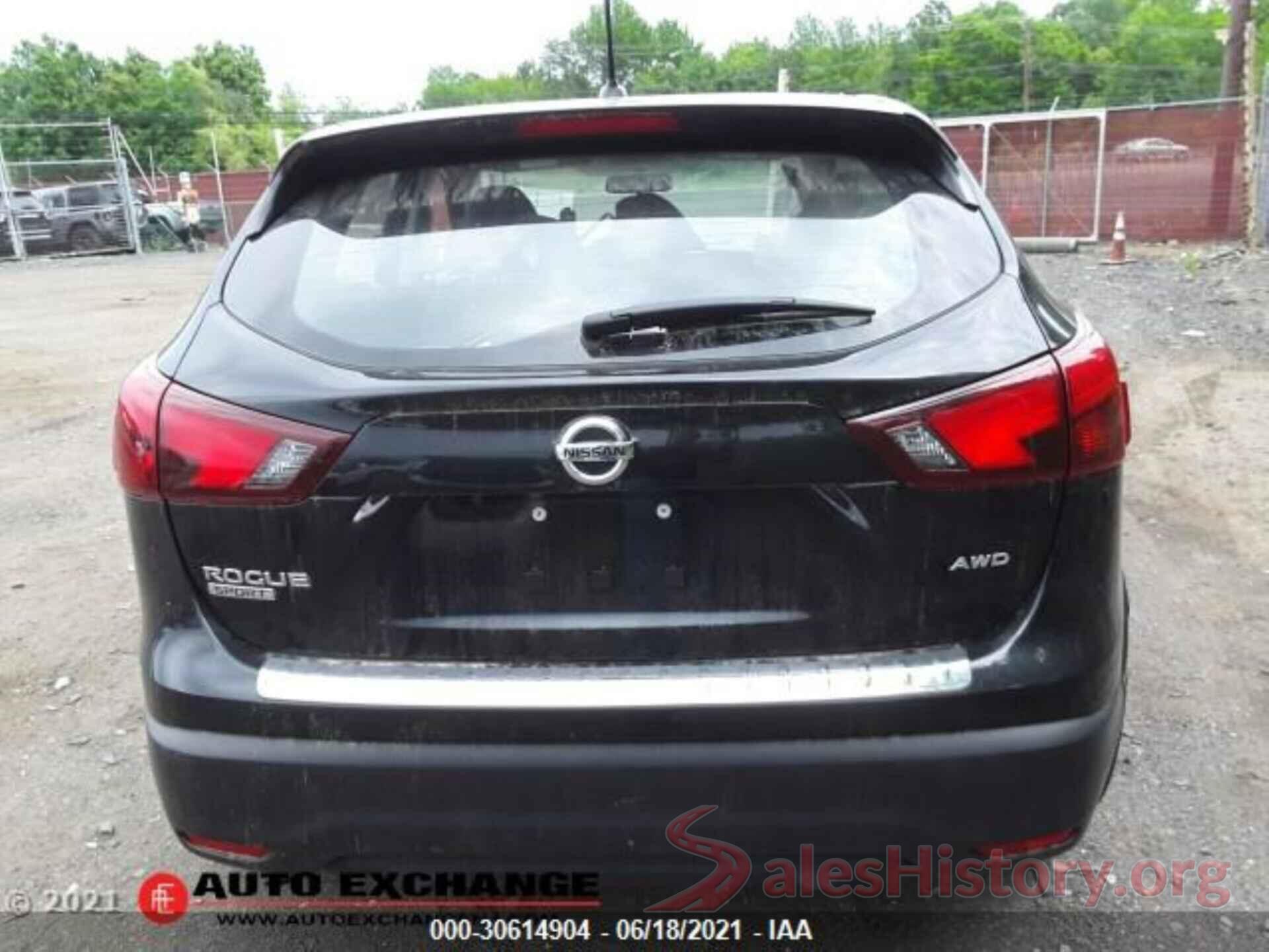 JN1BJ1CR6JW201960 2018 NISSAN ROGUE SPORT