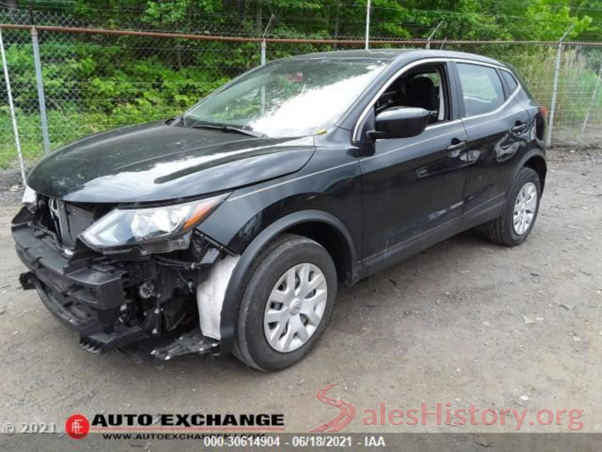 JN1BJ1CR6JW201960 2018 NISSAN ROGUE SPORT