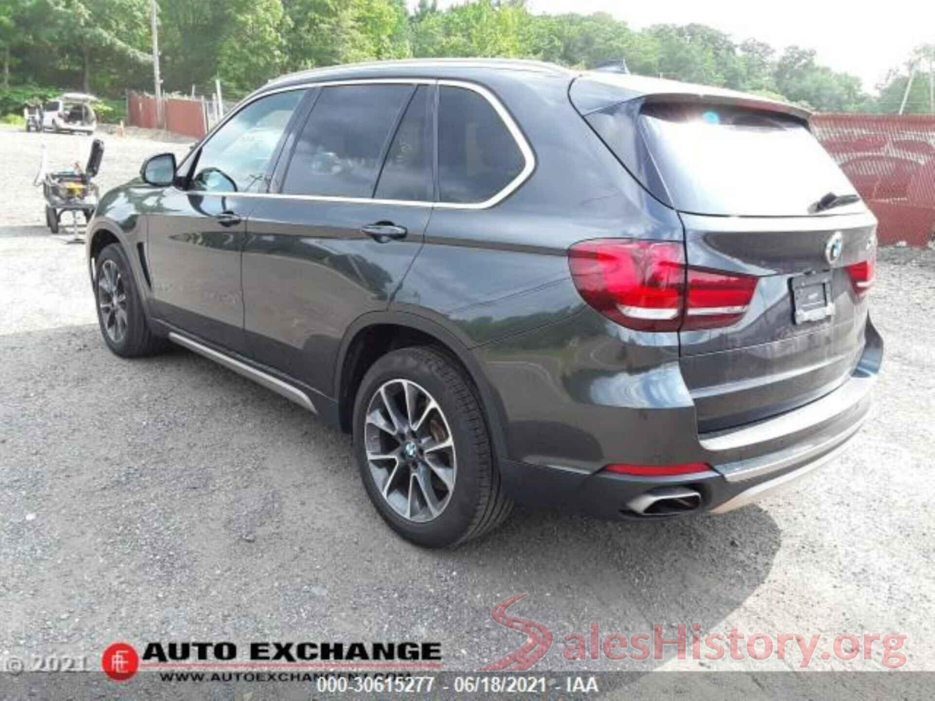 5UXKR0C51J0Y05608 2018 BMW X5