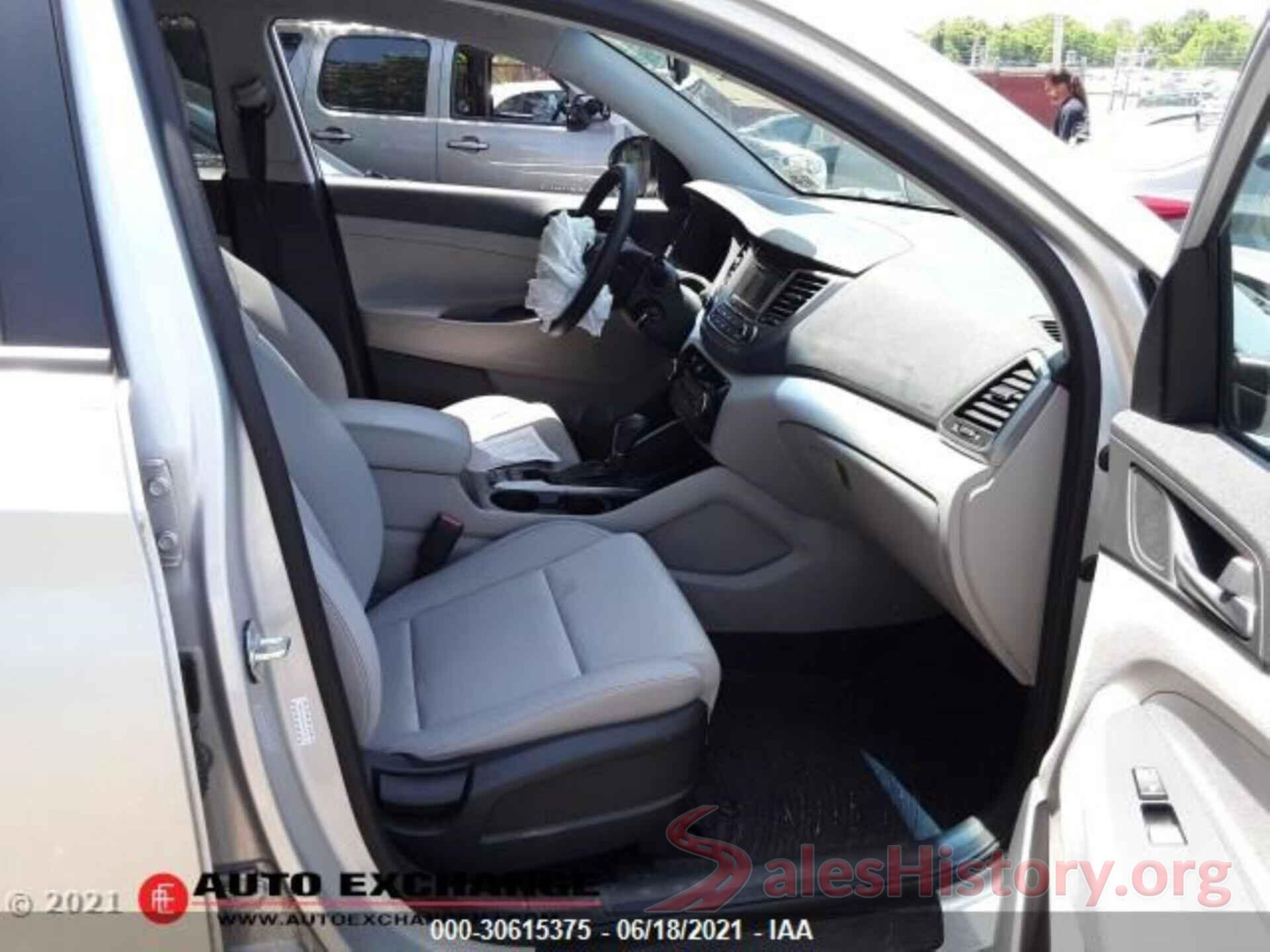 KM8J3CA46HU475540 2017 HYUNDAI TUCSON