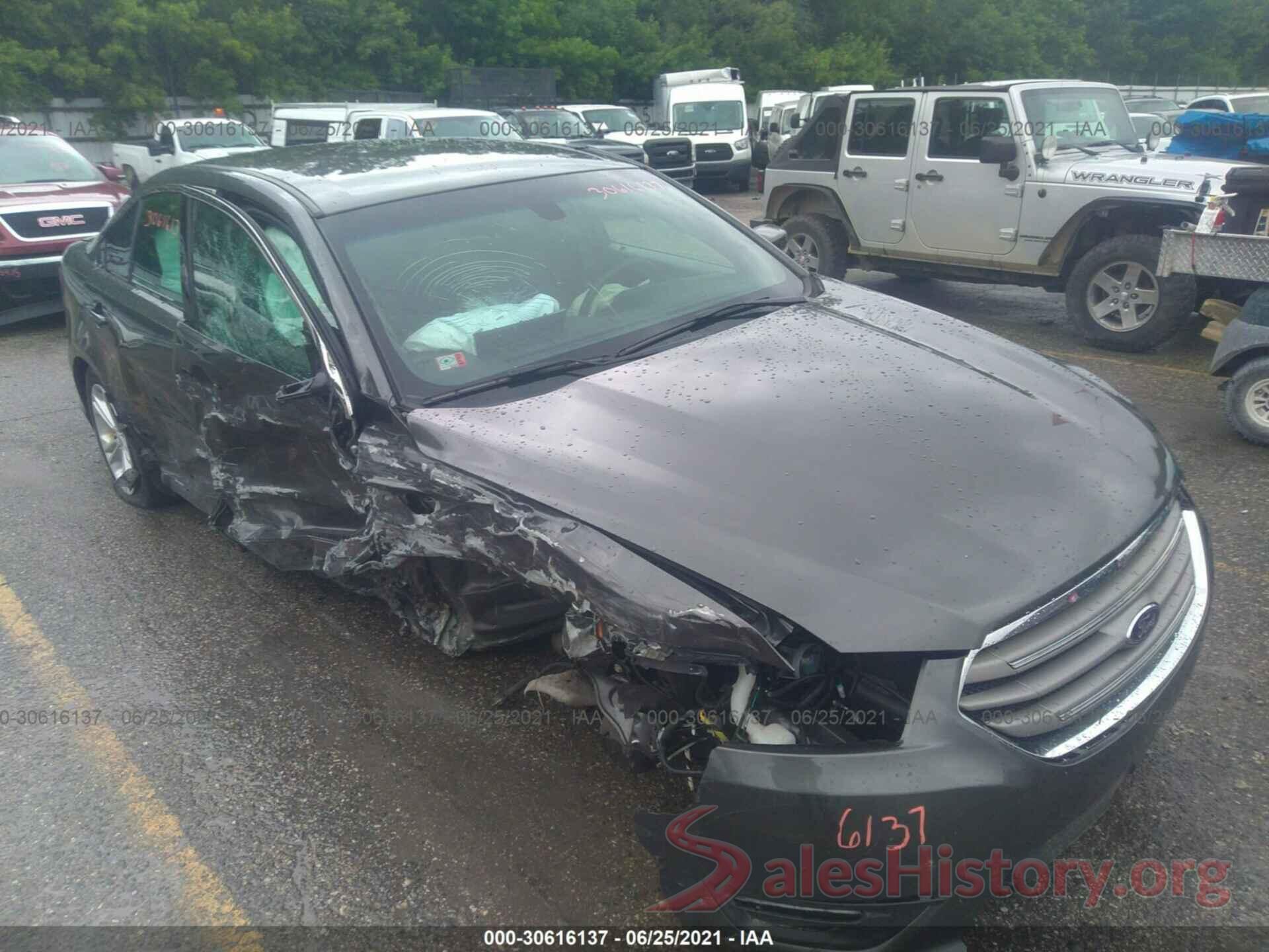 1FAHP2E82JG113830 2018 FORD TAURUS