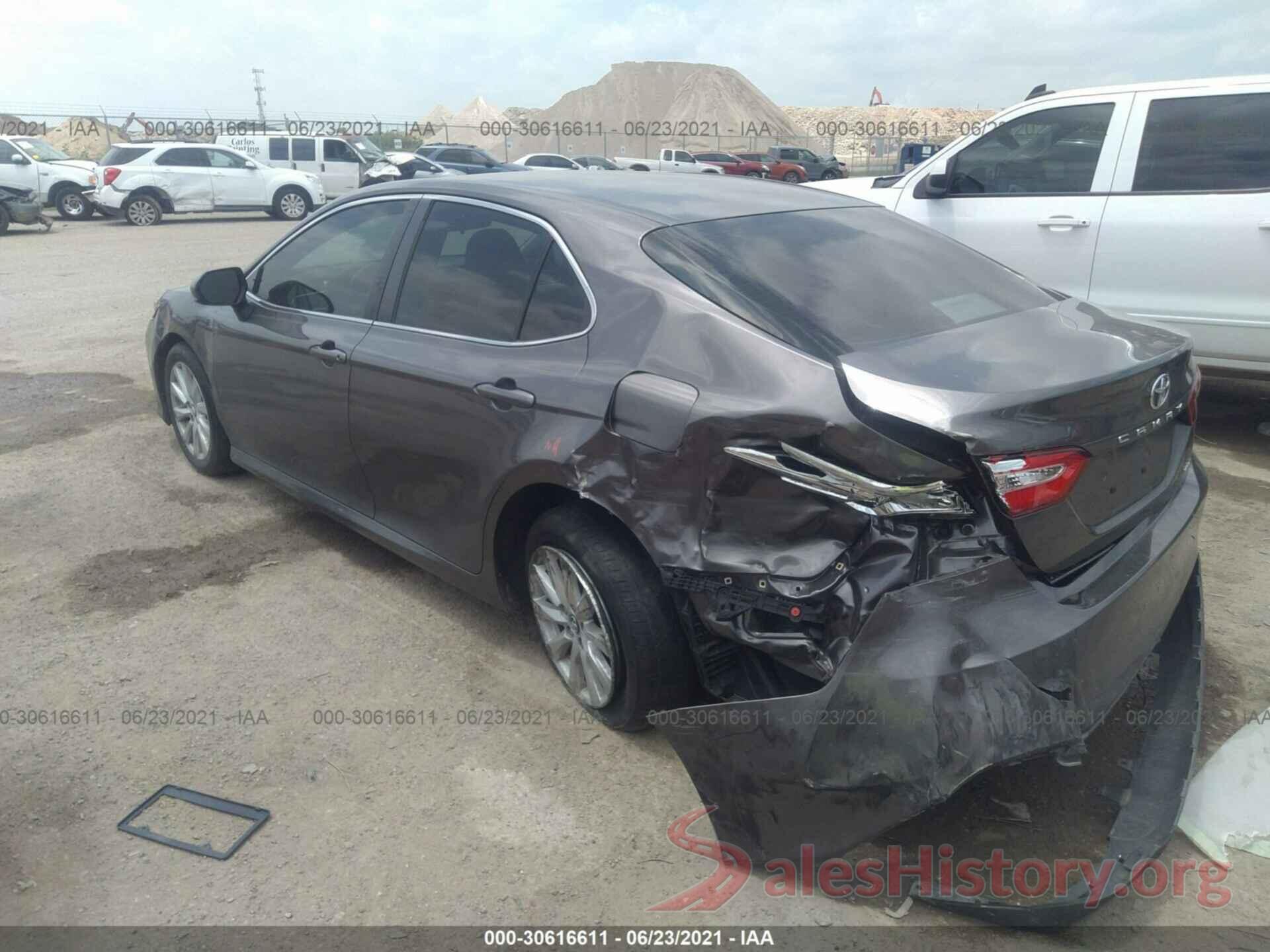 4T1B11HK0JU547194 2018 TOYOTA CAMRY