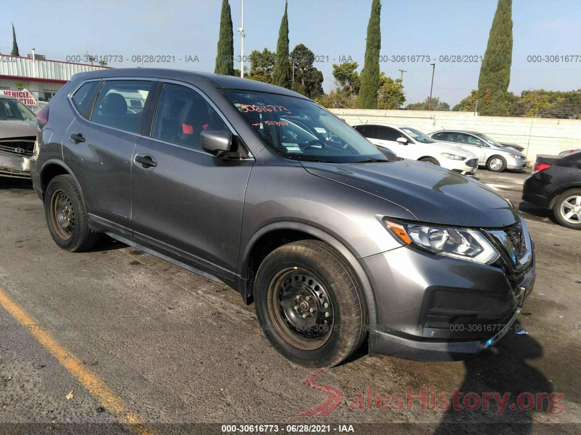 KNMAT2MTXJP513373 2018 NISSAN ROGUE