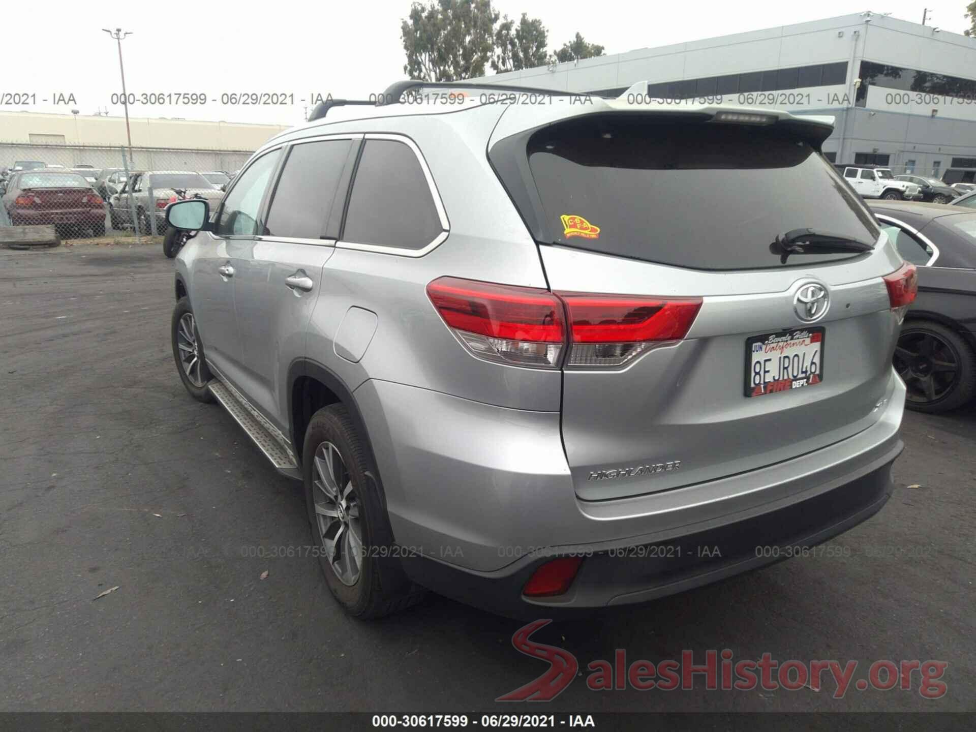 5TDKZRFH8JS541845 2018 TOYOTA HIGHLANDER