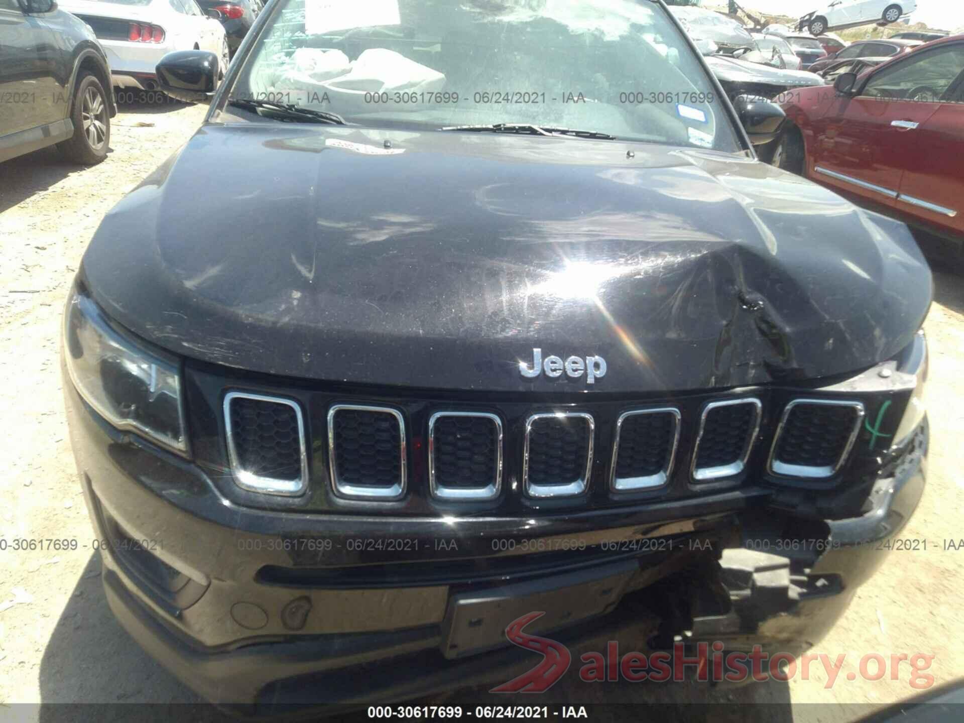 3C4NJCBB9JT137185 2018 JEEP COMPASS