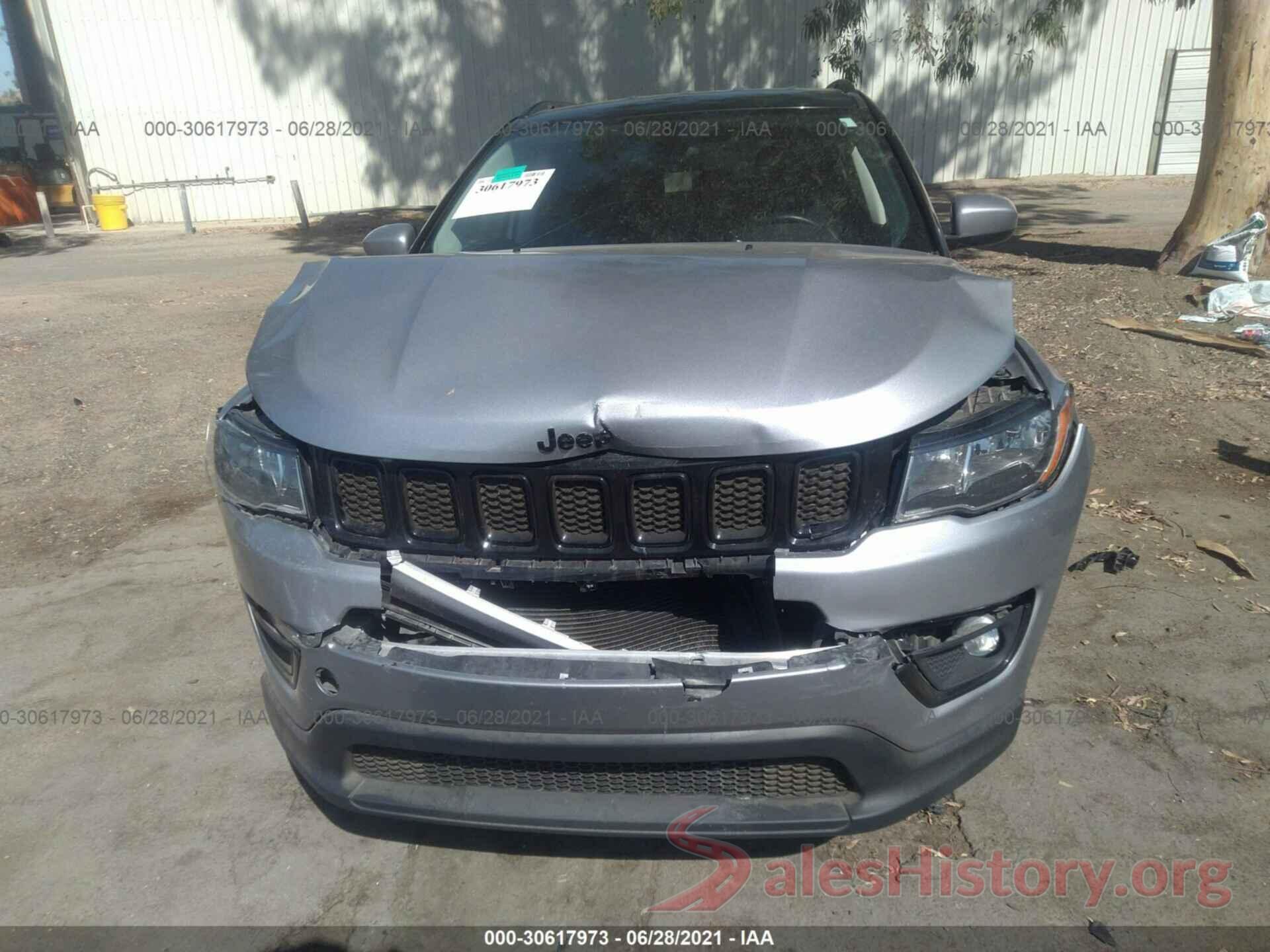 3C4NJCBB4JT409545 2018 JEEP COMPASS