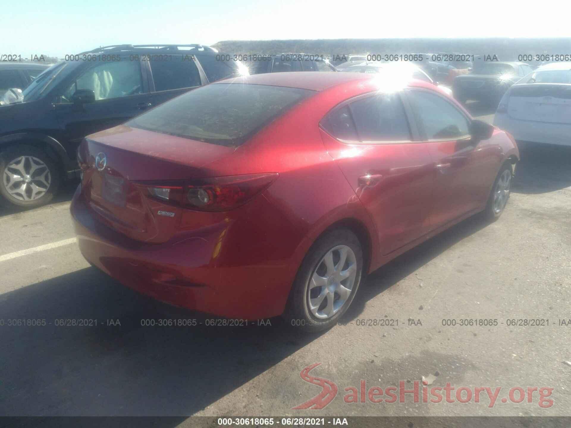 3MZBN1U76JM166042 2018 MAZDA MAZDA3 4-DOOR