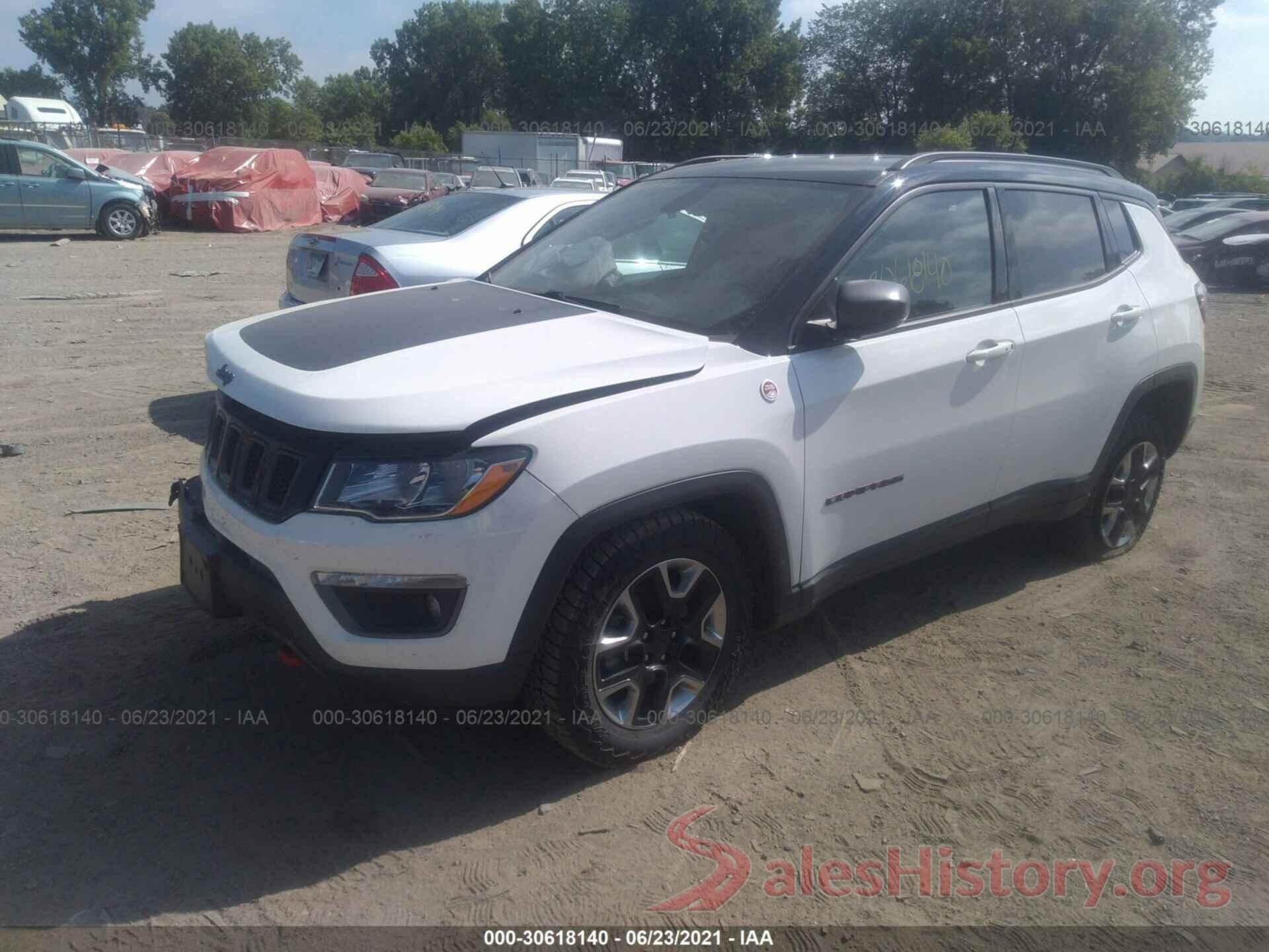 3C4NJDDB3JT410561 2018 JEEP COMPASS