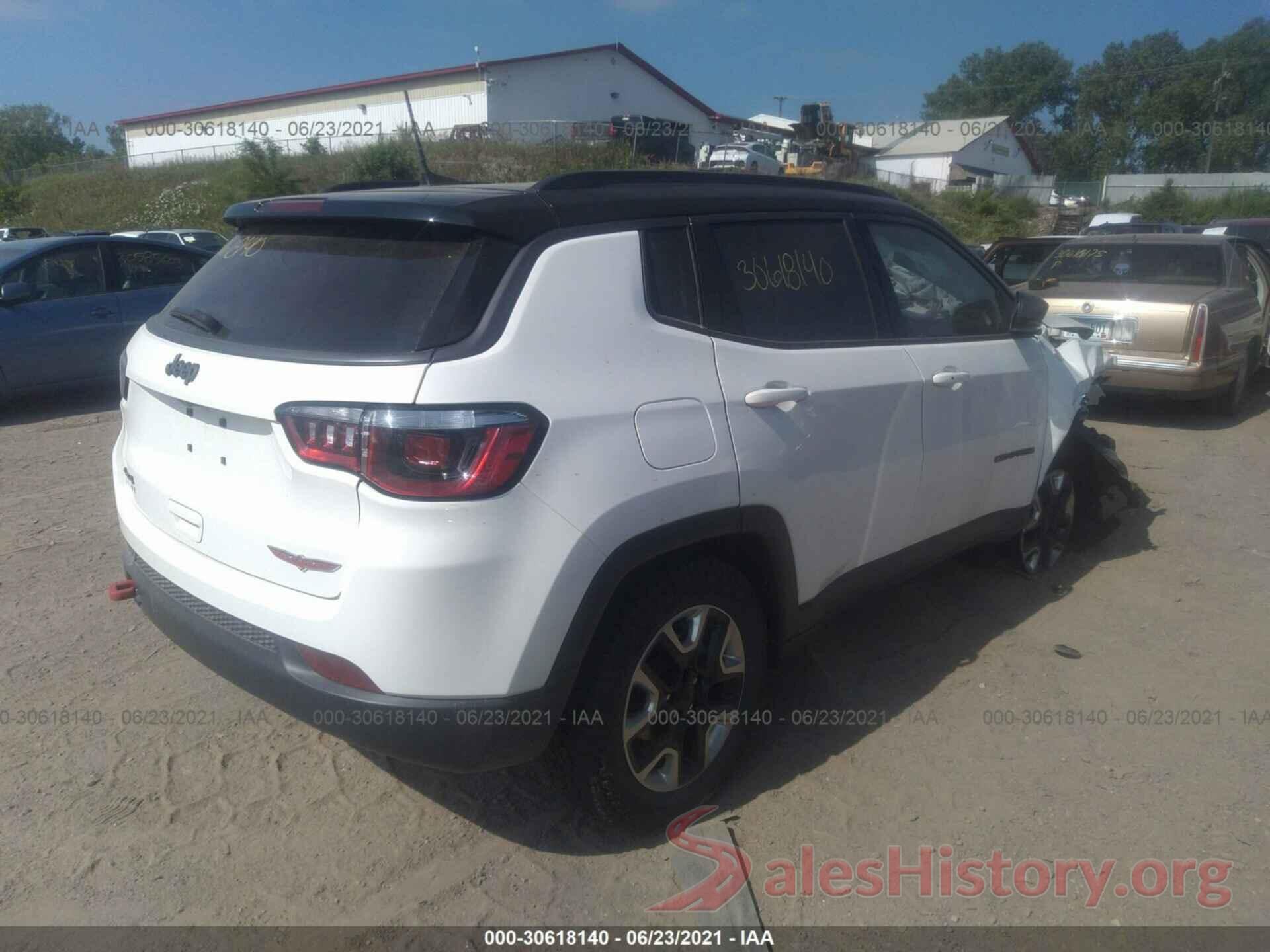 3C4NJDDB3JT410561 2018 JEEP COMPASS