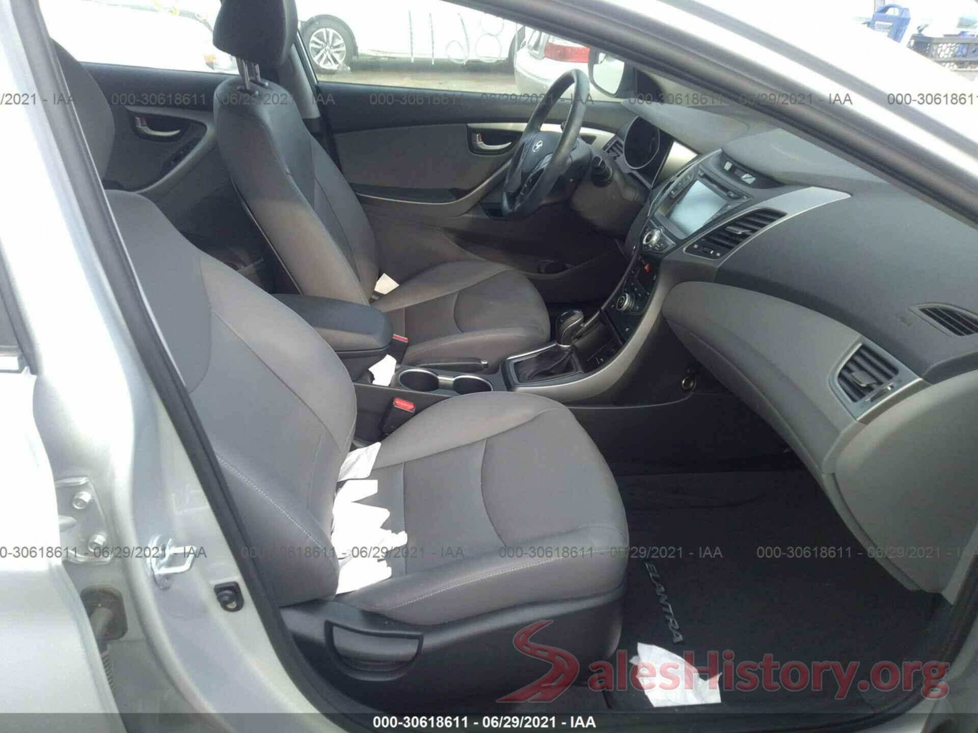 KMHDH4AE5GU515604 2016 HYUNDAI ELANTRA