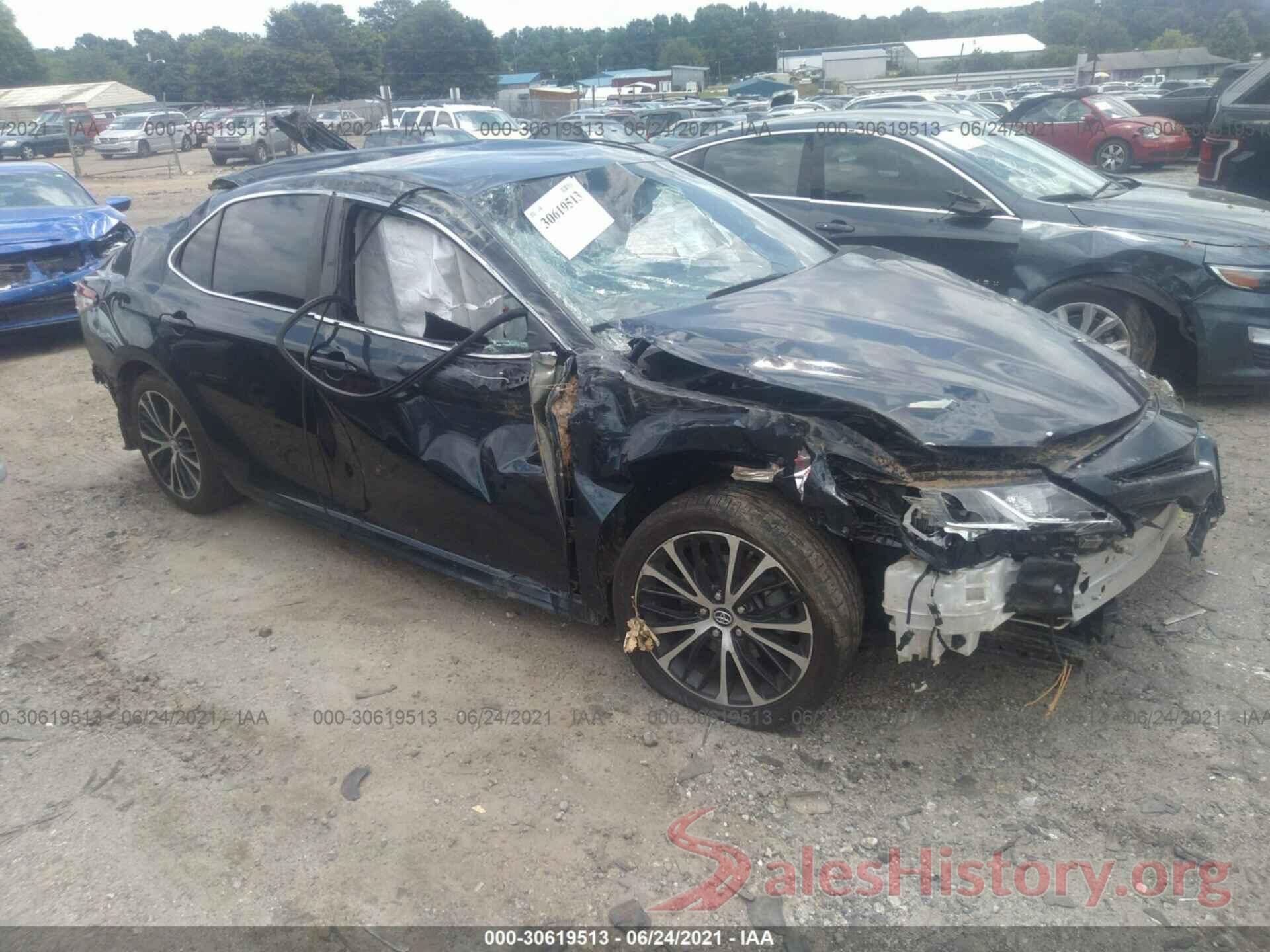 4T1B11HK6KU710660 2019 TOYOTA CAMRY