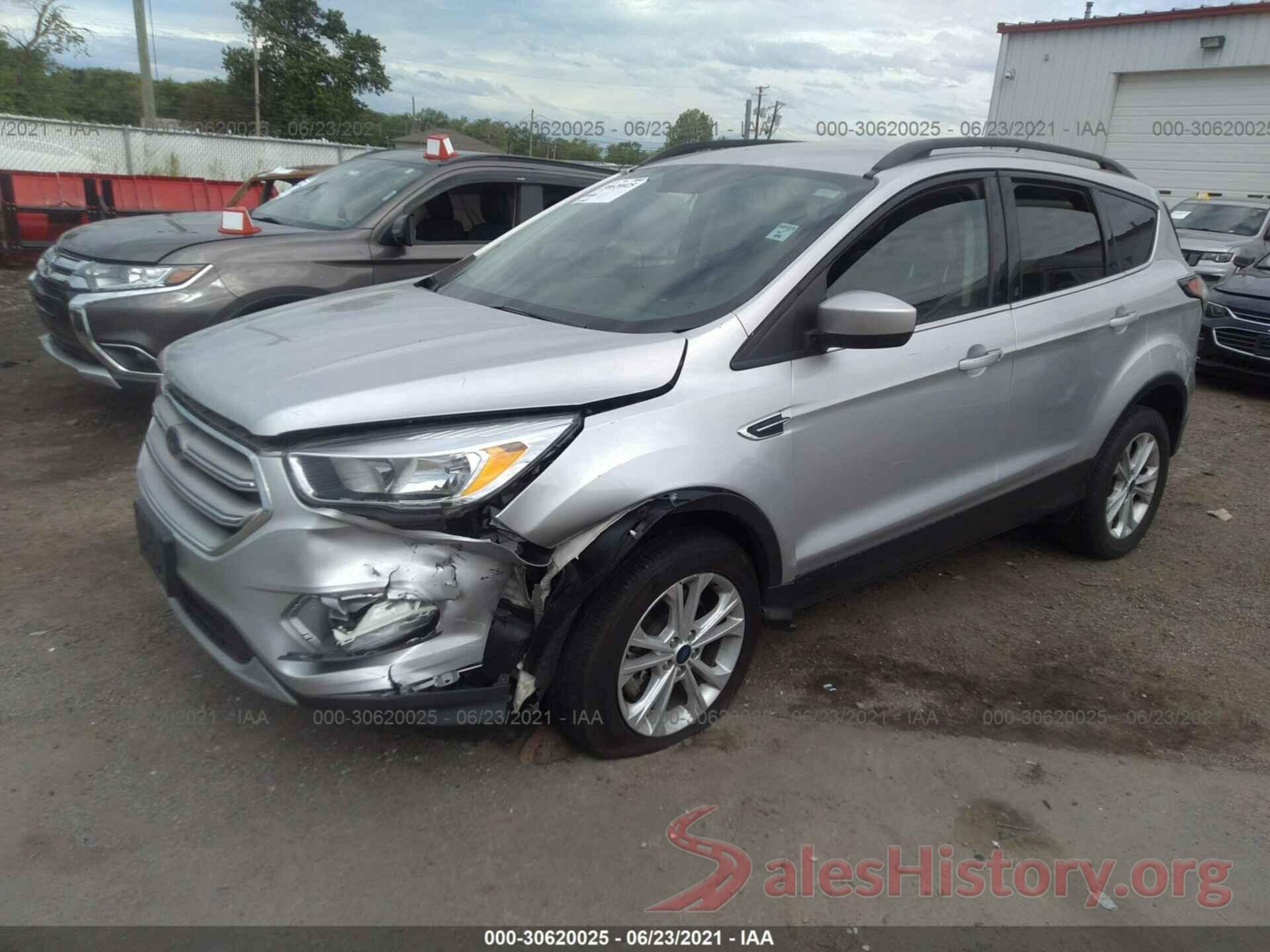 1FMCU9G97JUB49313 2018 FORD ESCAPE