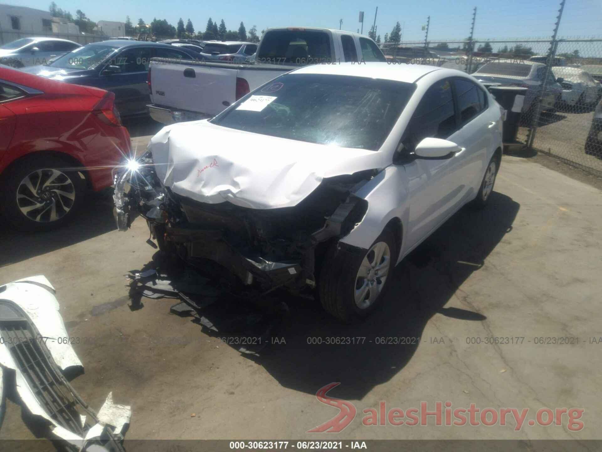 3KPFK4A76JE167432 2018 KIA FORTE