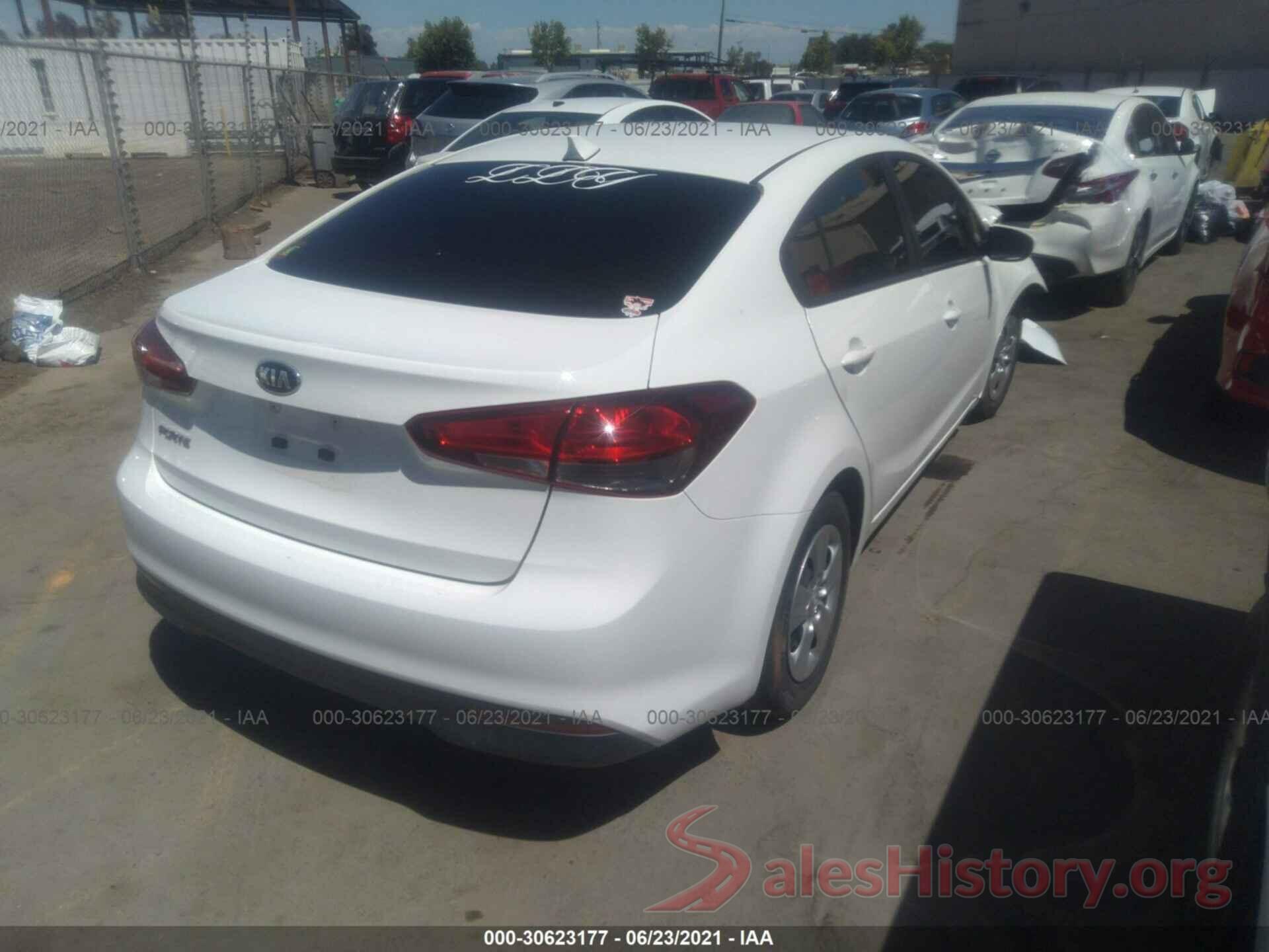 3KPFK4A76JE167432 2018 KIA FORTE