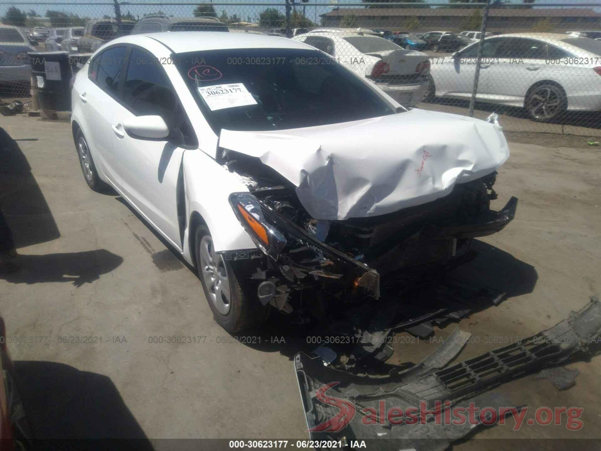 3KPFK4A76JE167432 2018 KIA FORTE