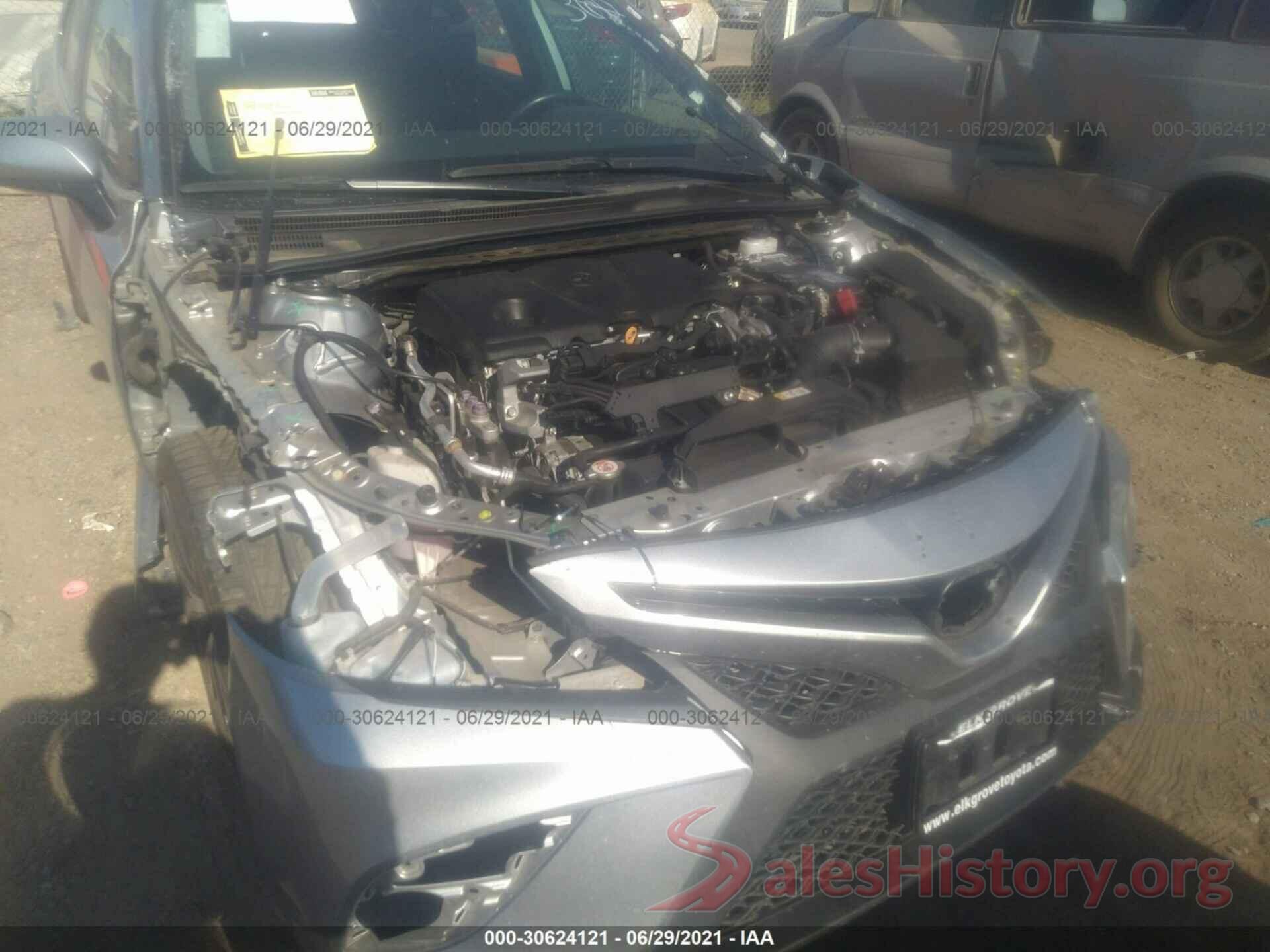 4T1B11HK2KU743946 2019 TOYOTA CAMRY