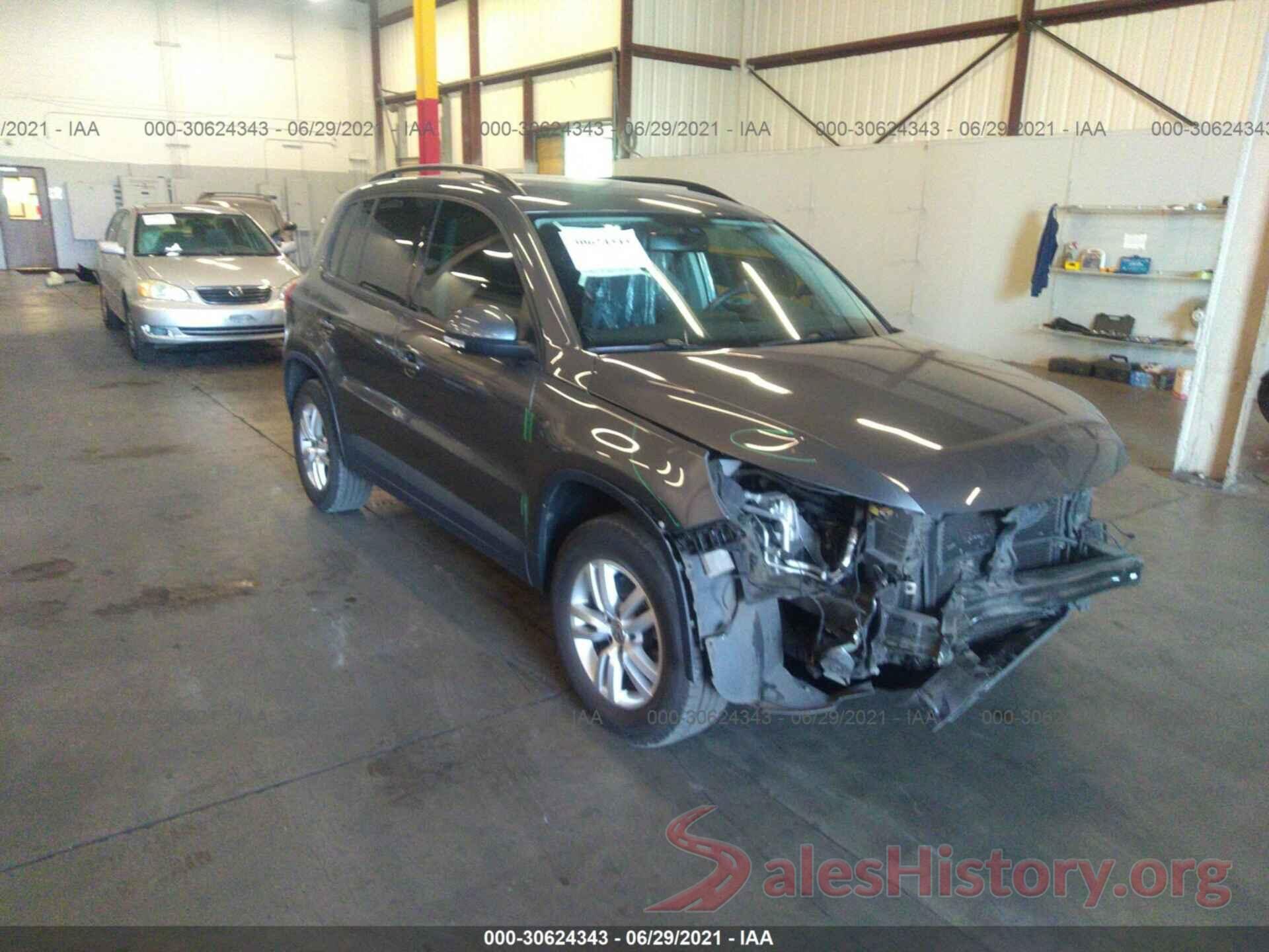 WVGAV7AX4GW603207 2016 VOLKSWAGEN TIGUAN