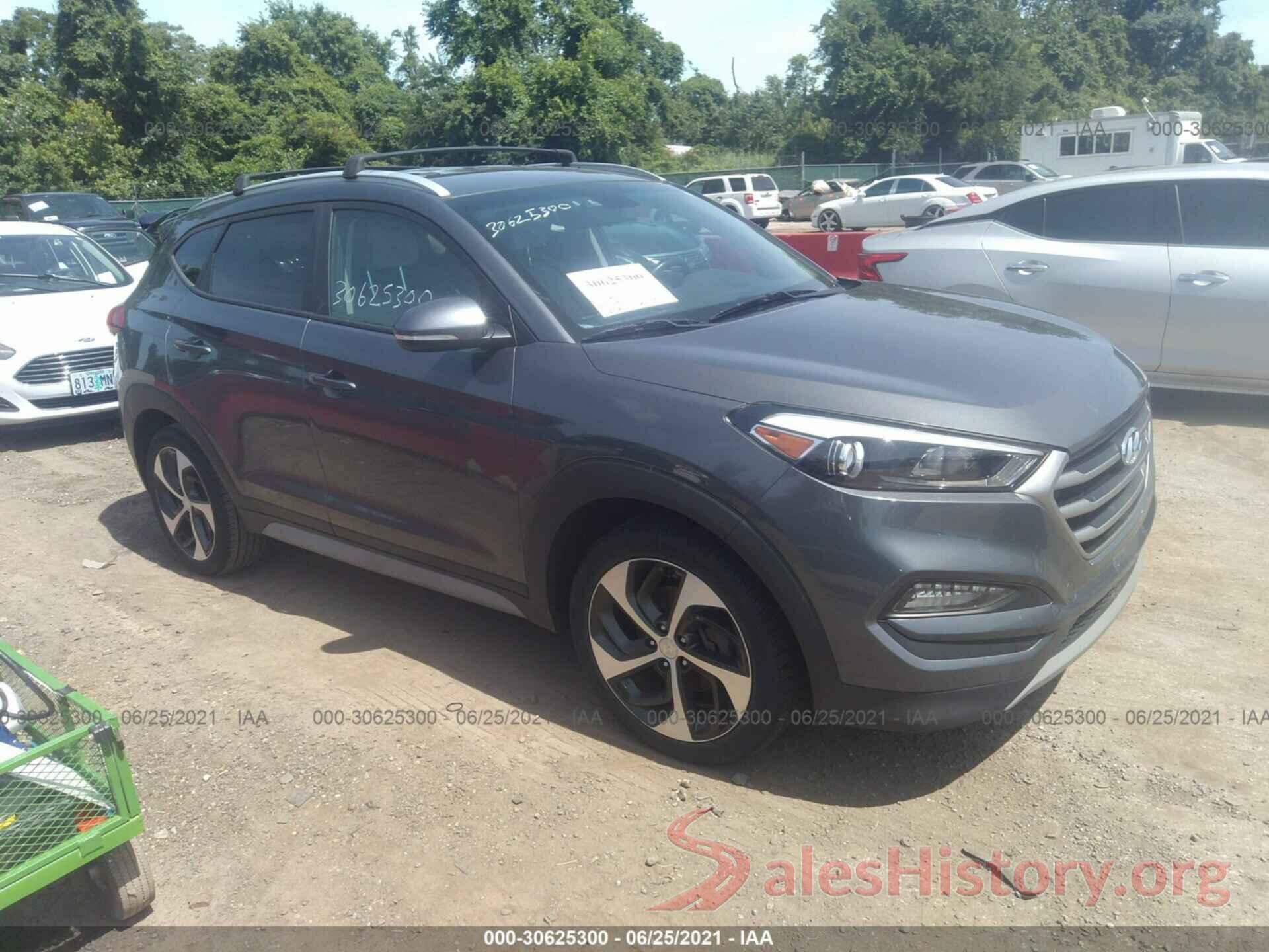 KM8J3CA20HU426848 2017 HYUNDAI TUCSON