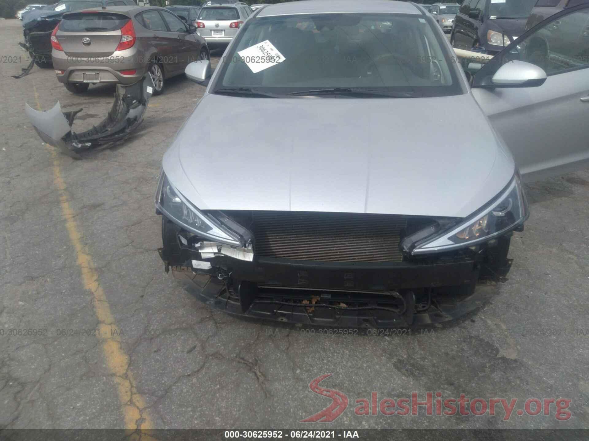 5NPD84LF2KH452720 2019 HYUNDAI ELANTRA