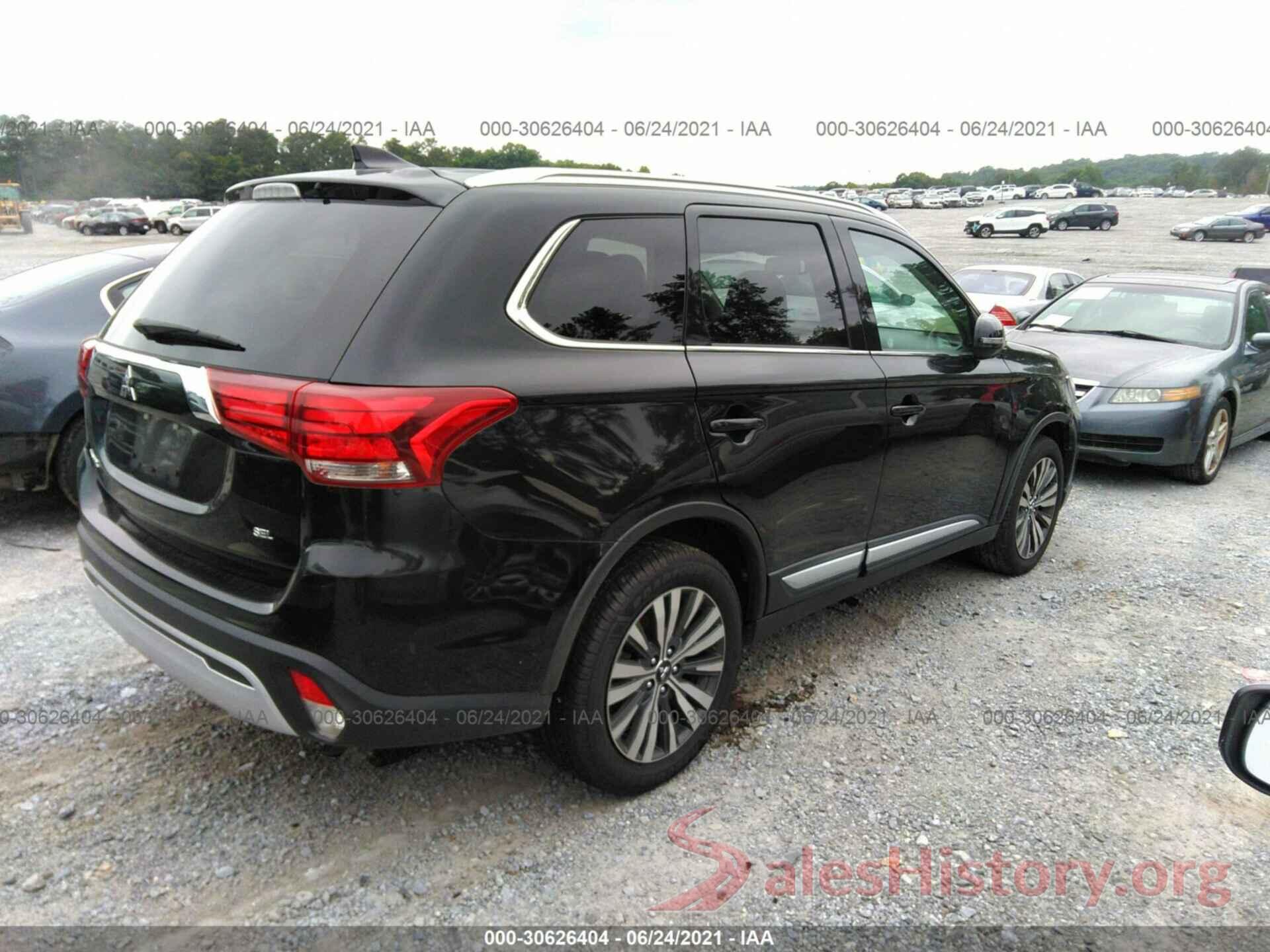 JA4AD3A3XLZ015943 2020 MITSUBISHI OUTLANDER