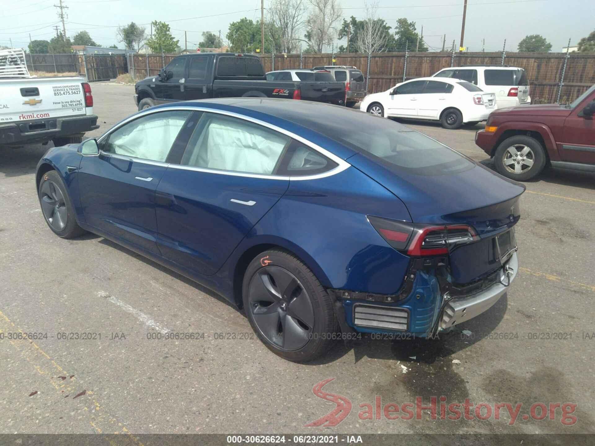 5YJ3E1EB1KF482271 2019 TESLA MODEL 3