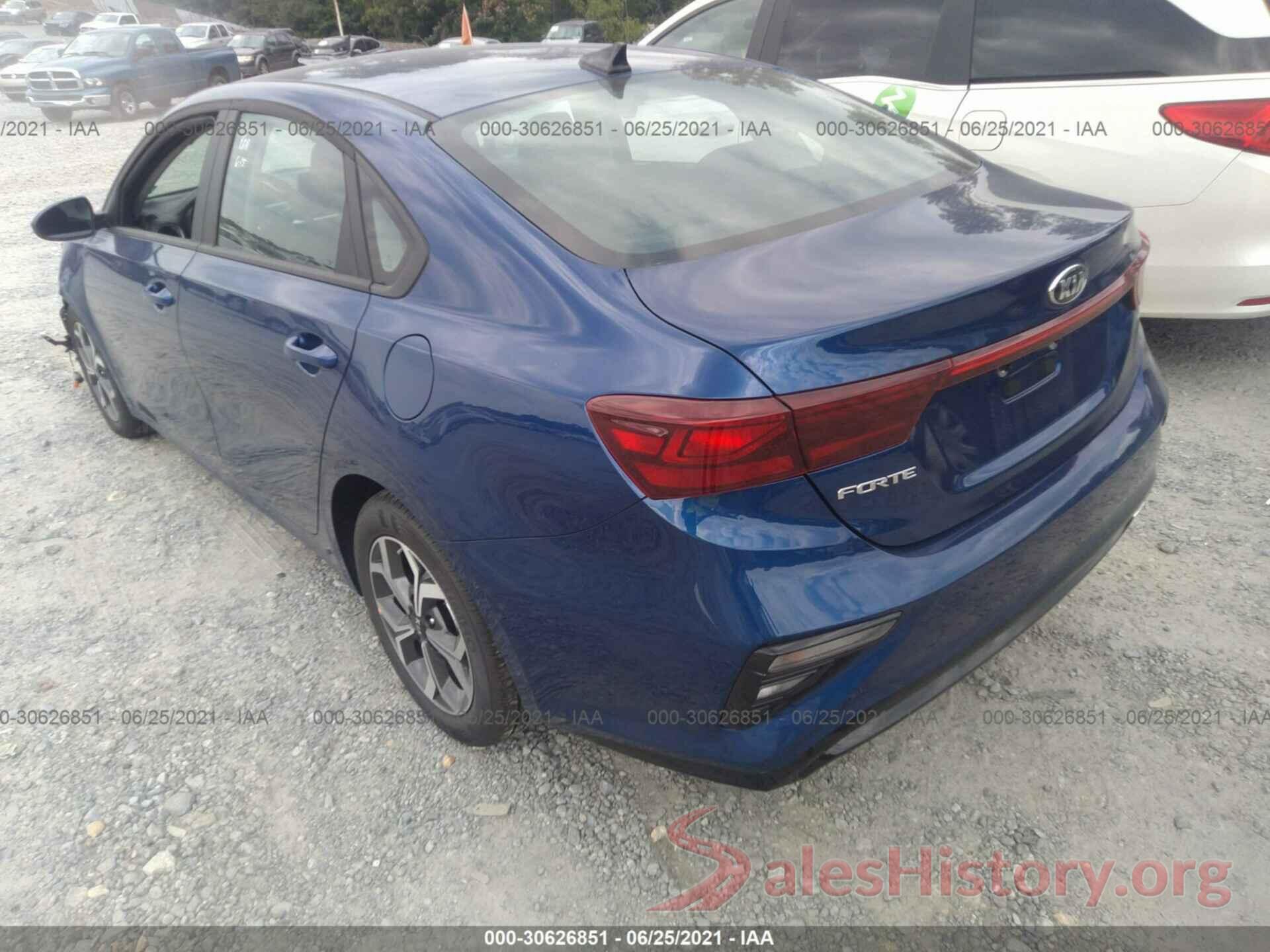 3KPF24AD1ME359870 2021 KIA FORTE