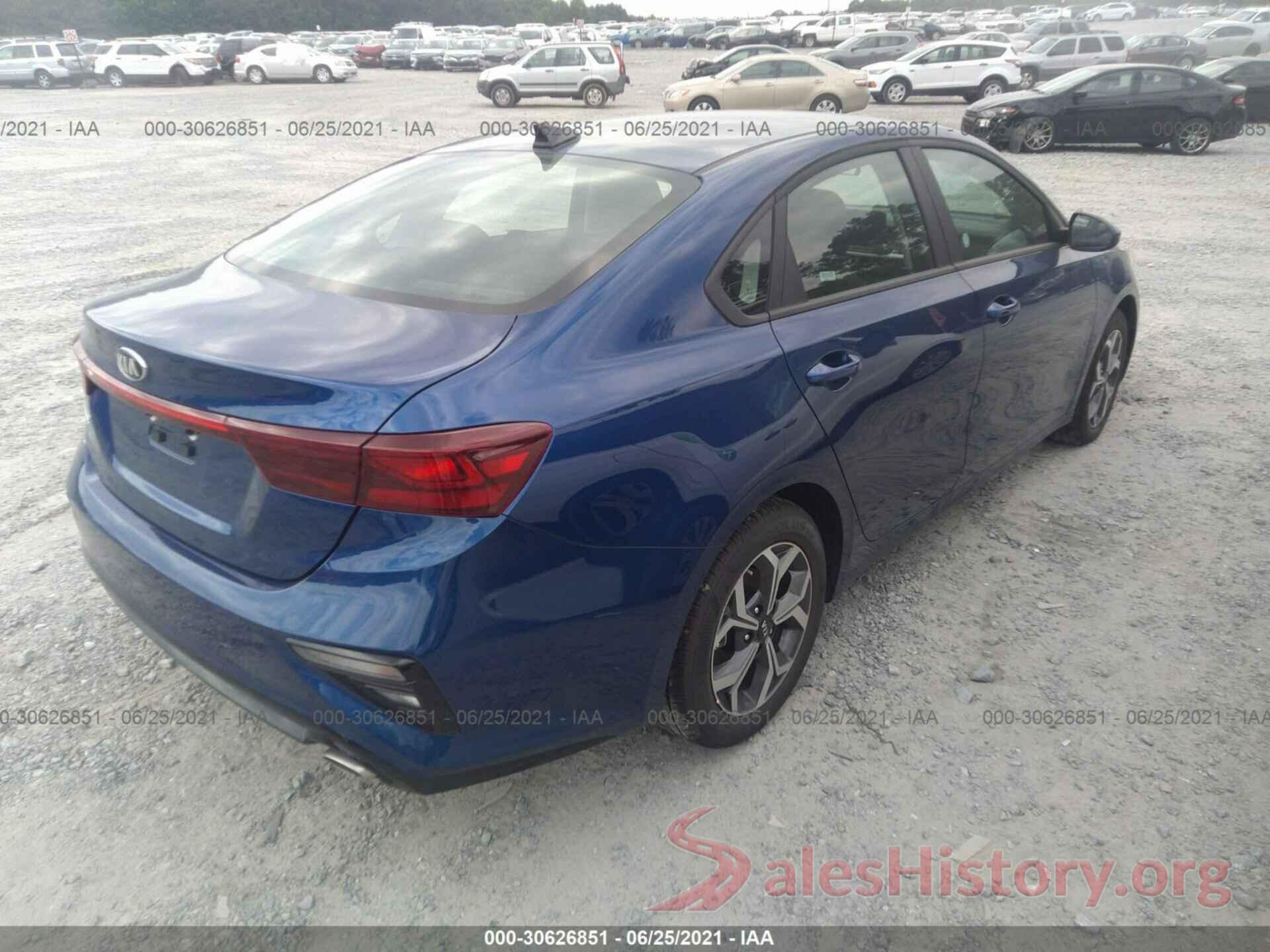 3KPF24AD1ME359870 2021 KIA FORTE