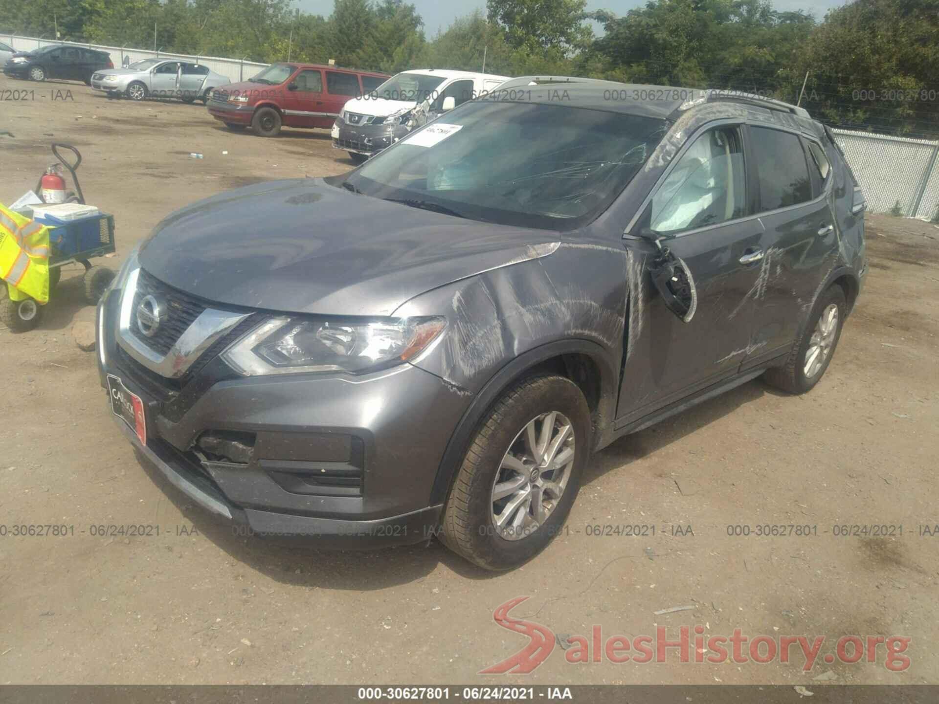 KNMAT2MT7HP500204 2017 NISSAN ROGUE