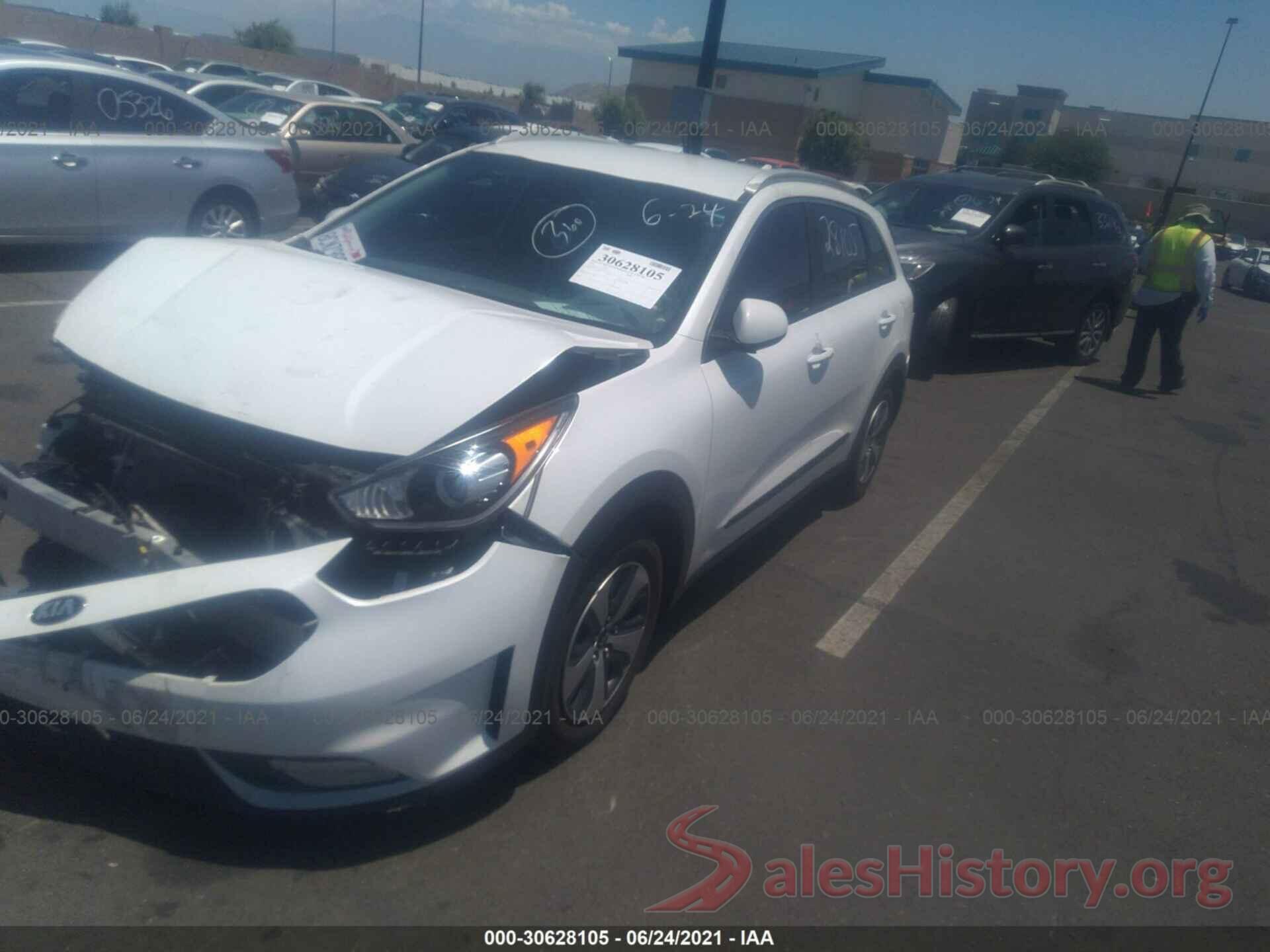 KNDCB3LC2J5154678 2018 KIA NIRO