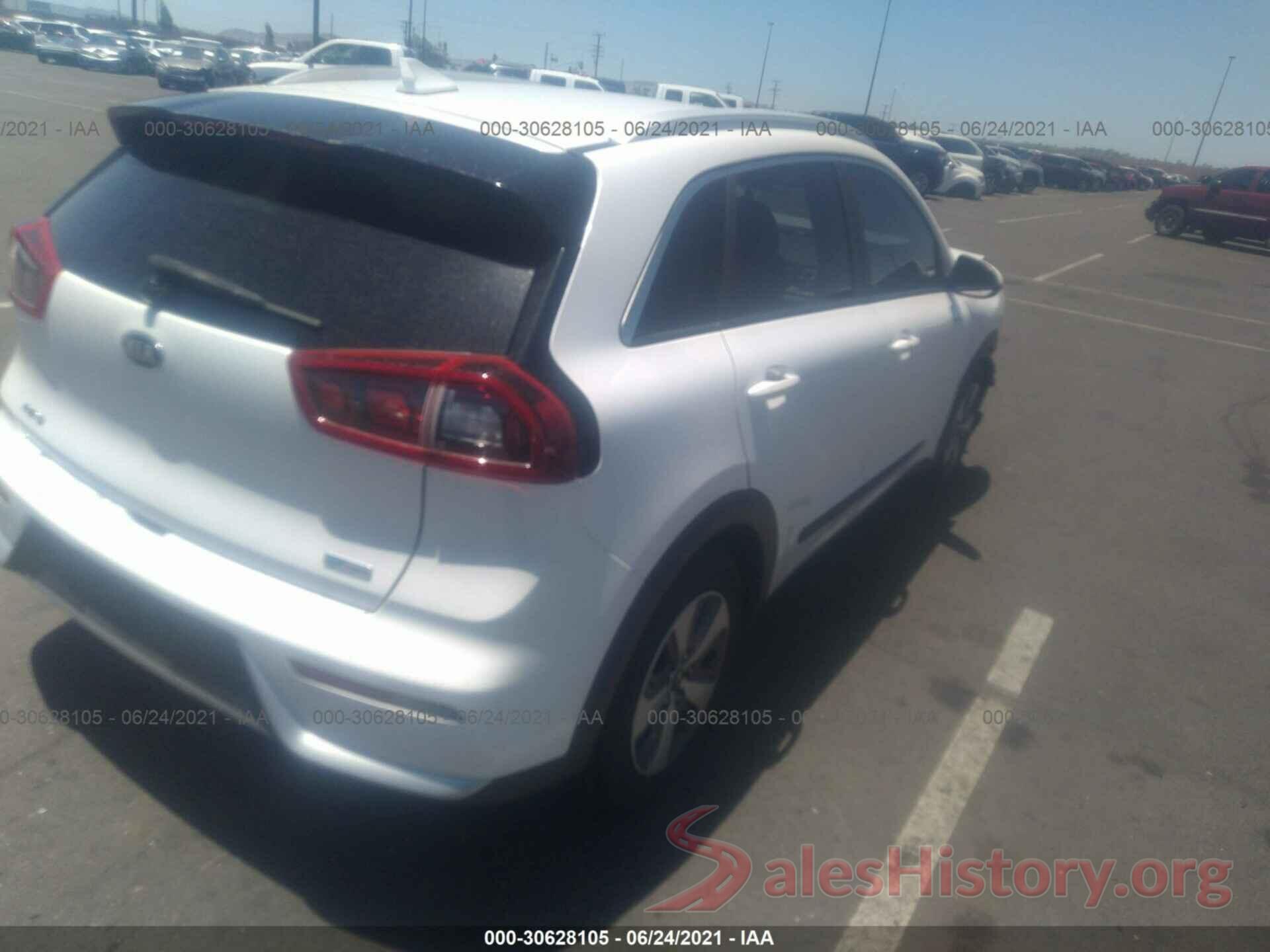 KNDCB3LC2J5154678 2018 KIA NIRO