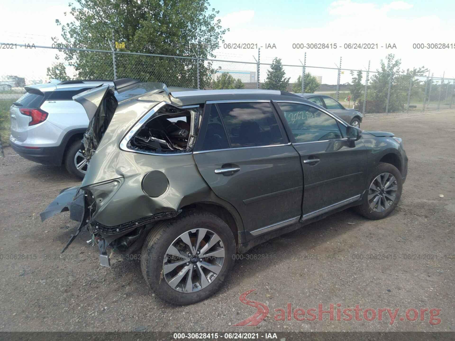 4S4BSATC2J3215518 2018 SUBARU OUTBACK