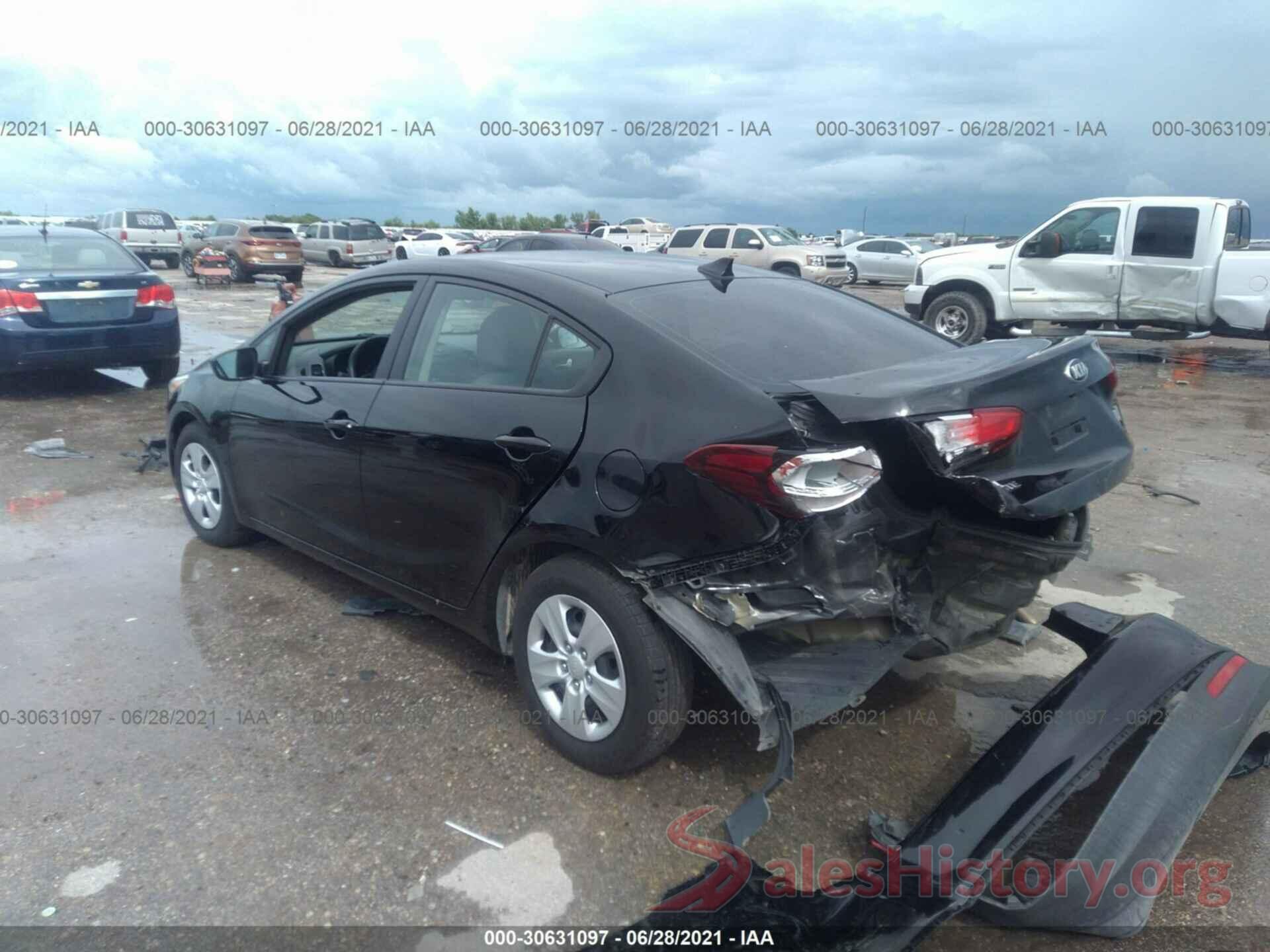 3KPFL4A77HE025288 2017 KIA FORTE