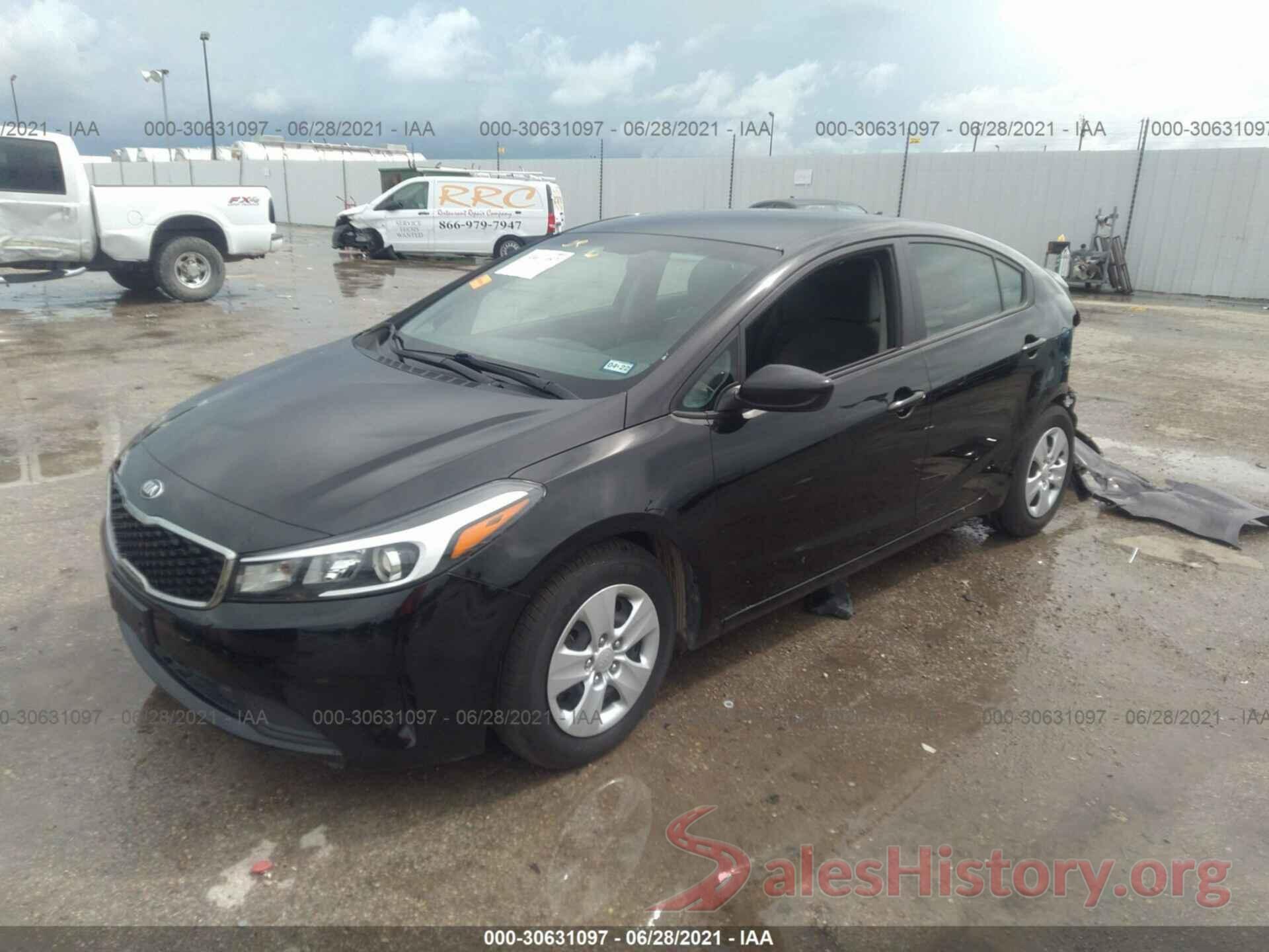 3KPFL4A77HE025288 2017 KIA FORTE