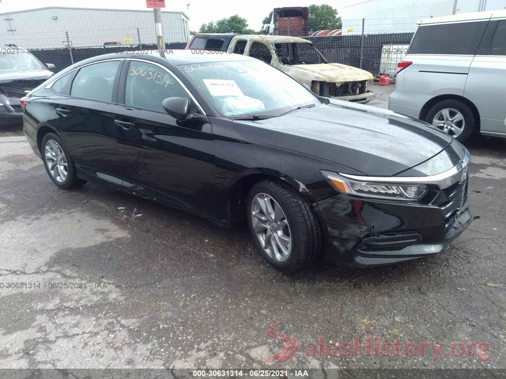 1HGCV1F11JA129544 2018 HONDA ACCORD SEDAN