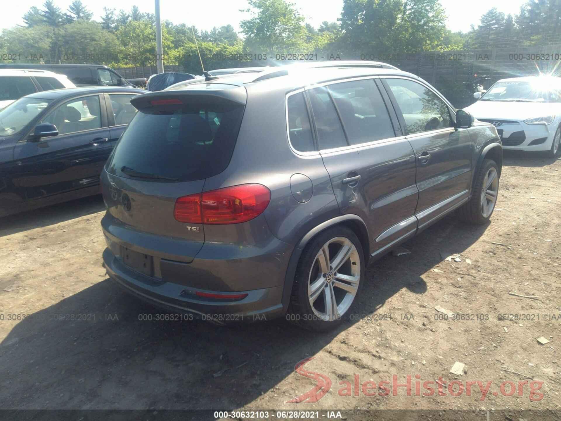 WVGAV7AX8GW060864 2016 VOLKSWAGEN TIGUAN