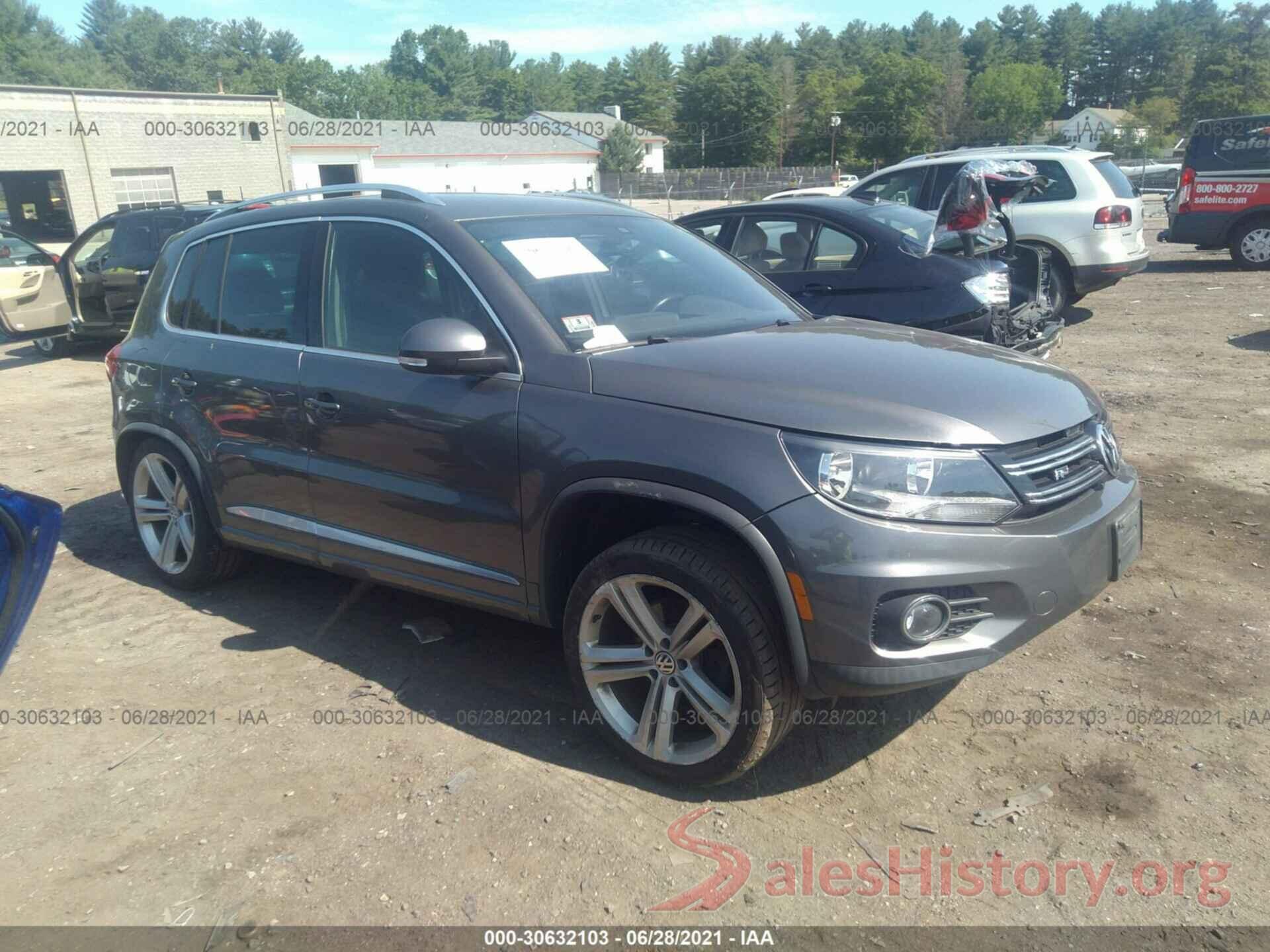 WVGAV7AX8GW060864 2016 VOLKSWAGEN TIGUAN