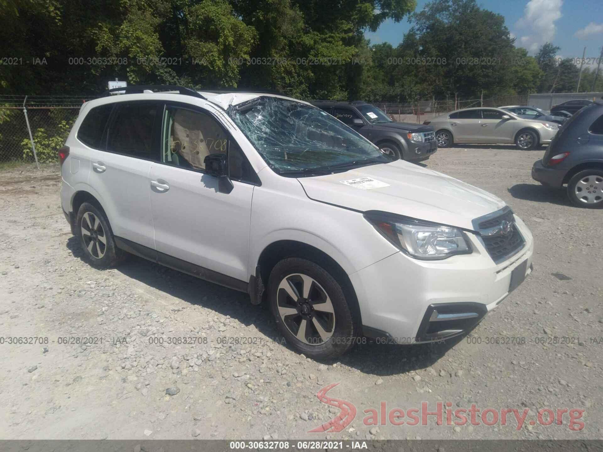 JF2SJAJC9JH610102 2018 SUBARU FORESTER