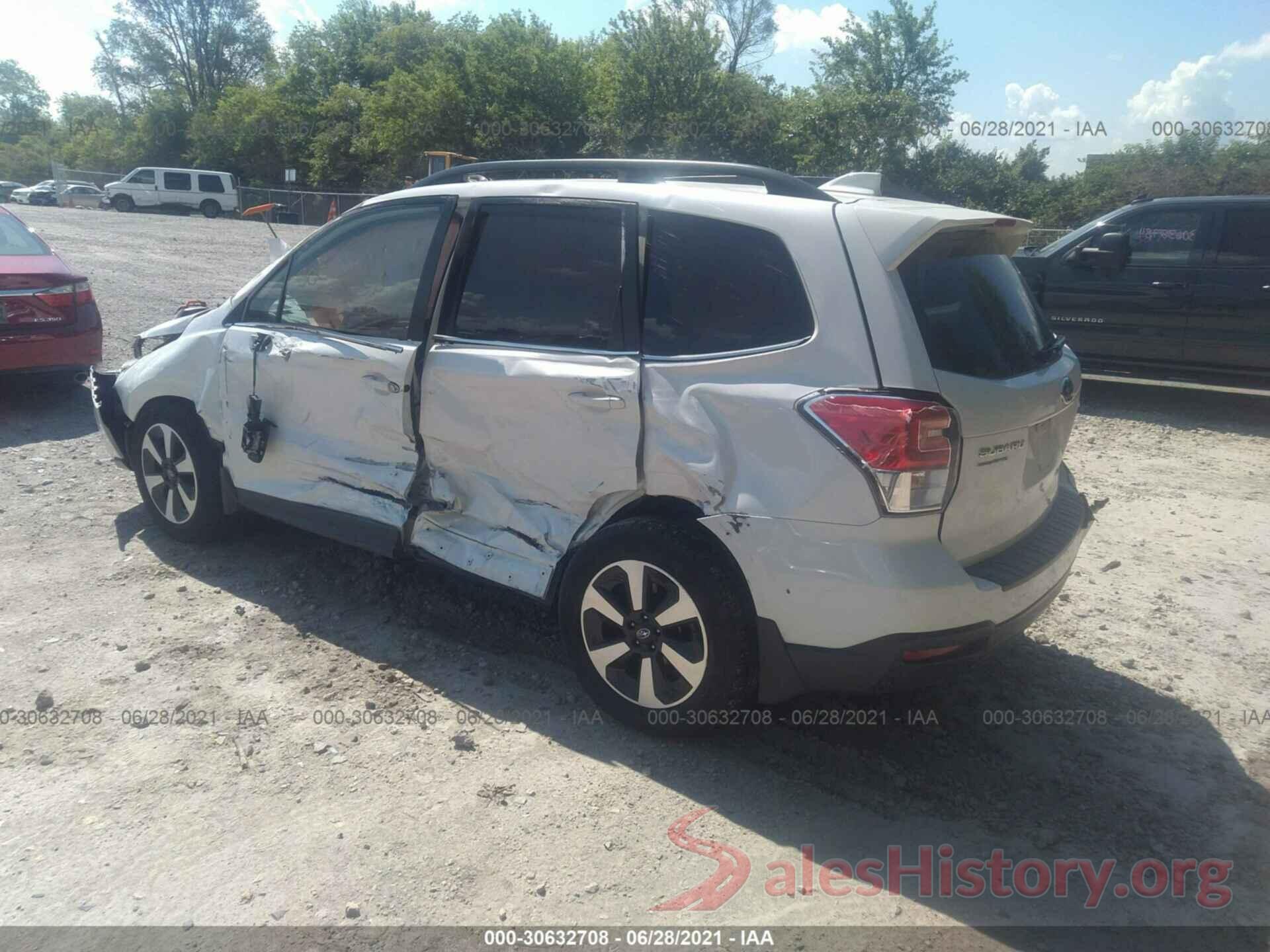 JF2SJAJC9JH610102 2018 SUBARU FORESTER