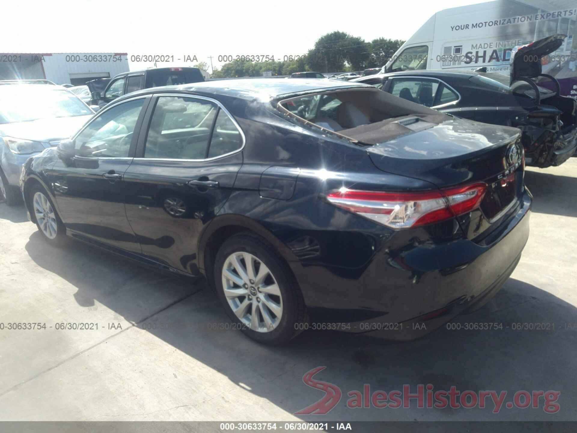 4T1B11HK9JU566519 2018 TOYOTA CAMRY