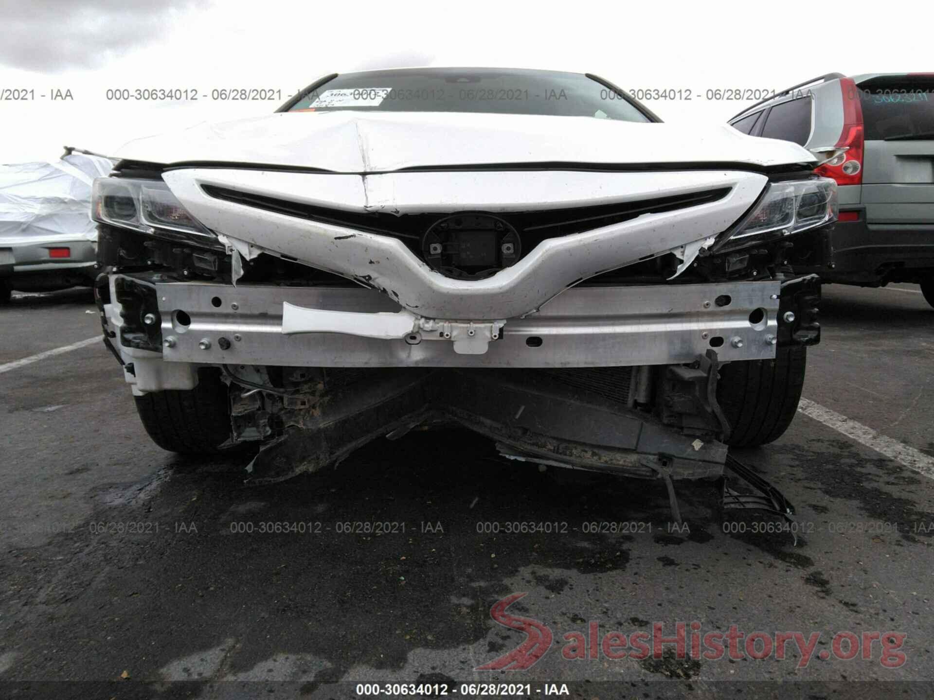 4T1B11HK4JU557940 2018 TOYOTA CAMRY