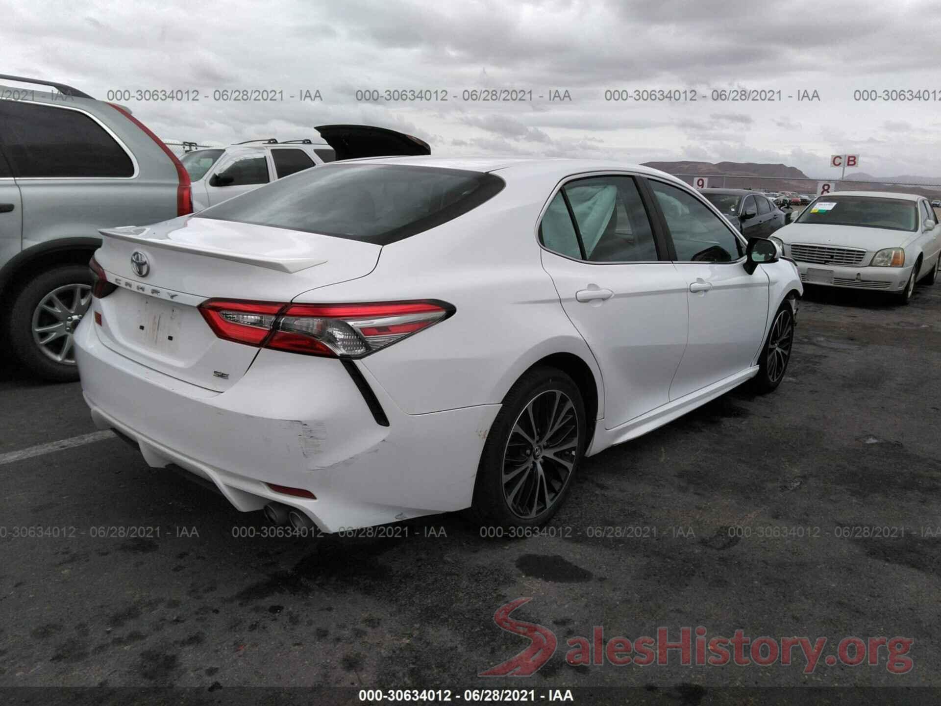 4T1B11HK4JU557940 2018 TOYOTA CAMRY