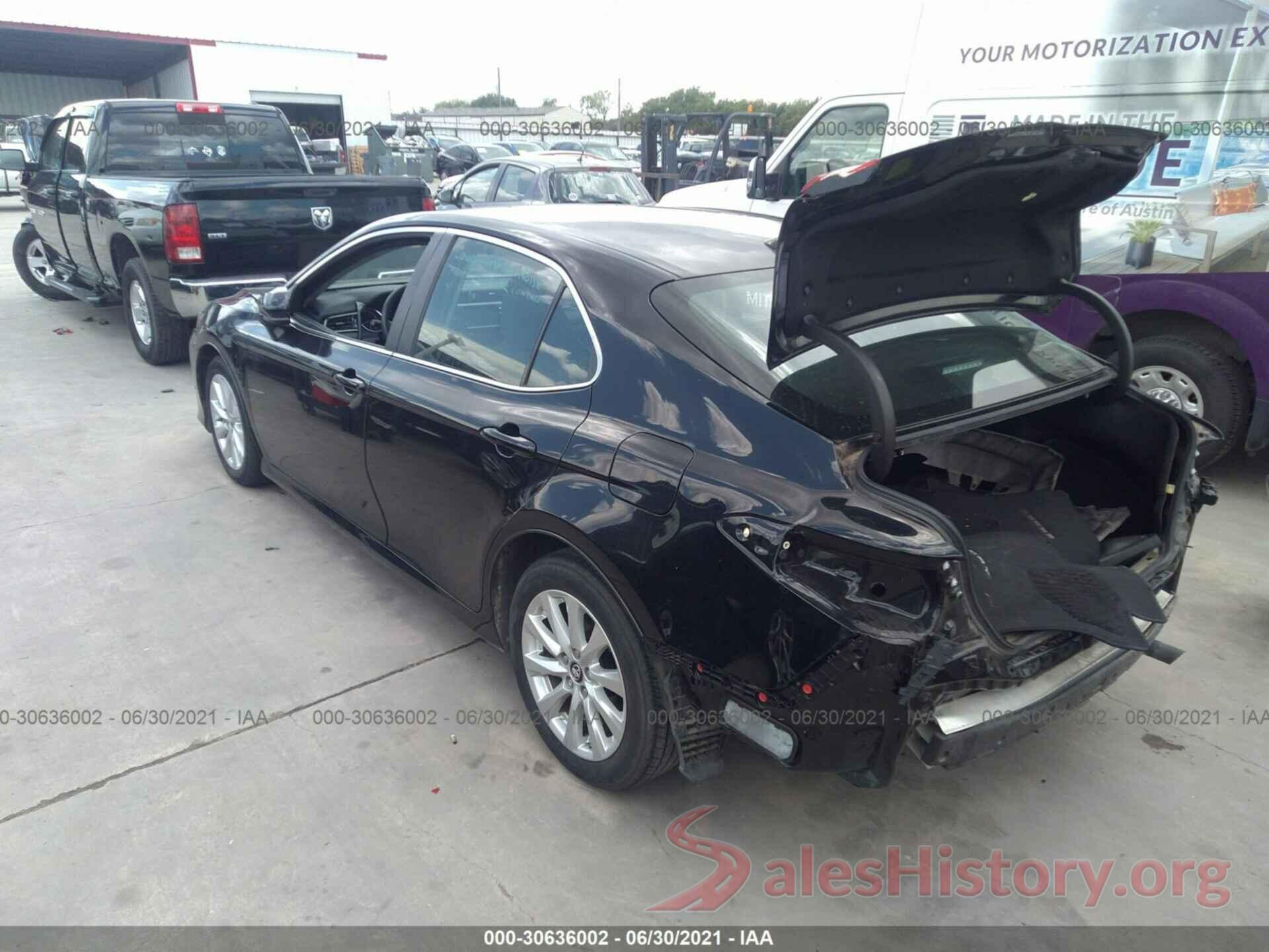 4T1B11HKXKU172335 2019 TOYOTA CAMRY