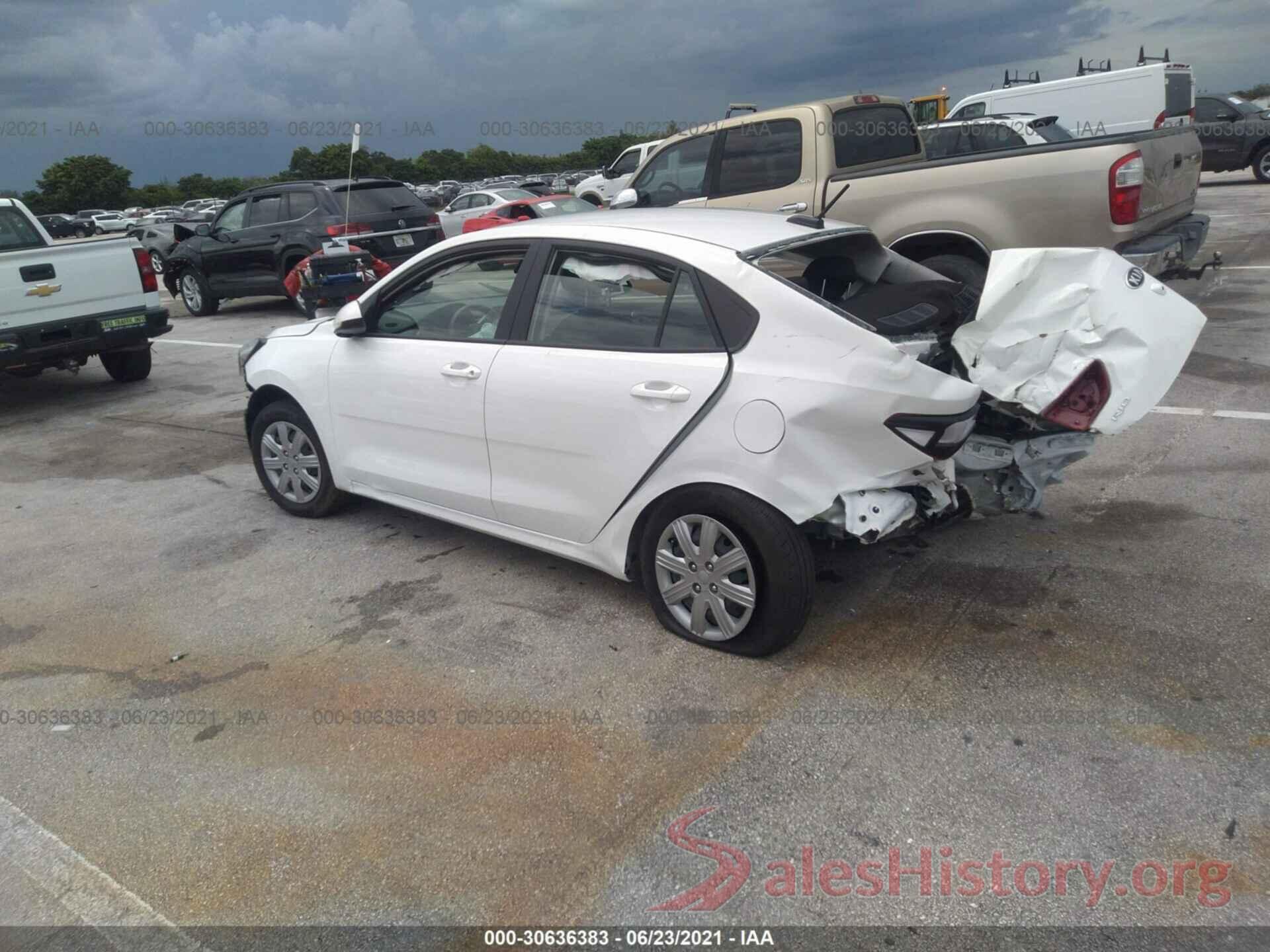 3KPA24AD3ME365194 2021 KIA RIO