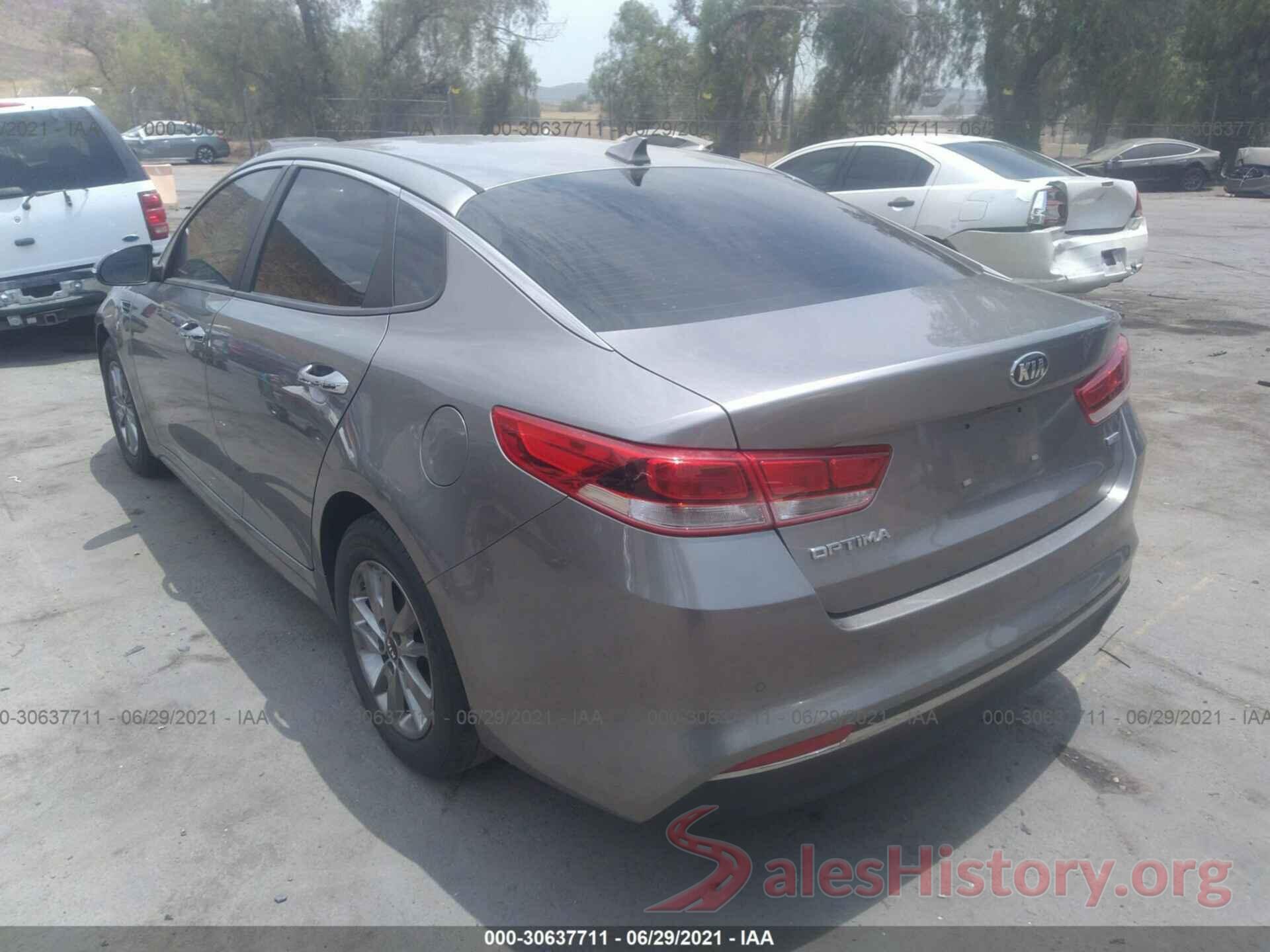 5XXGT4L16JG215402 2018 KIA OPTIMA