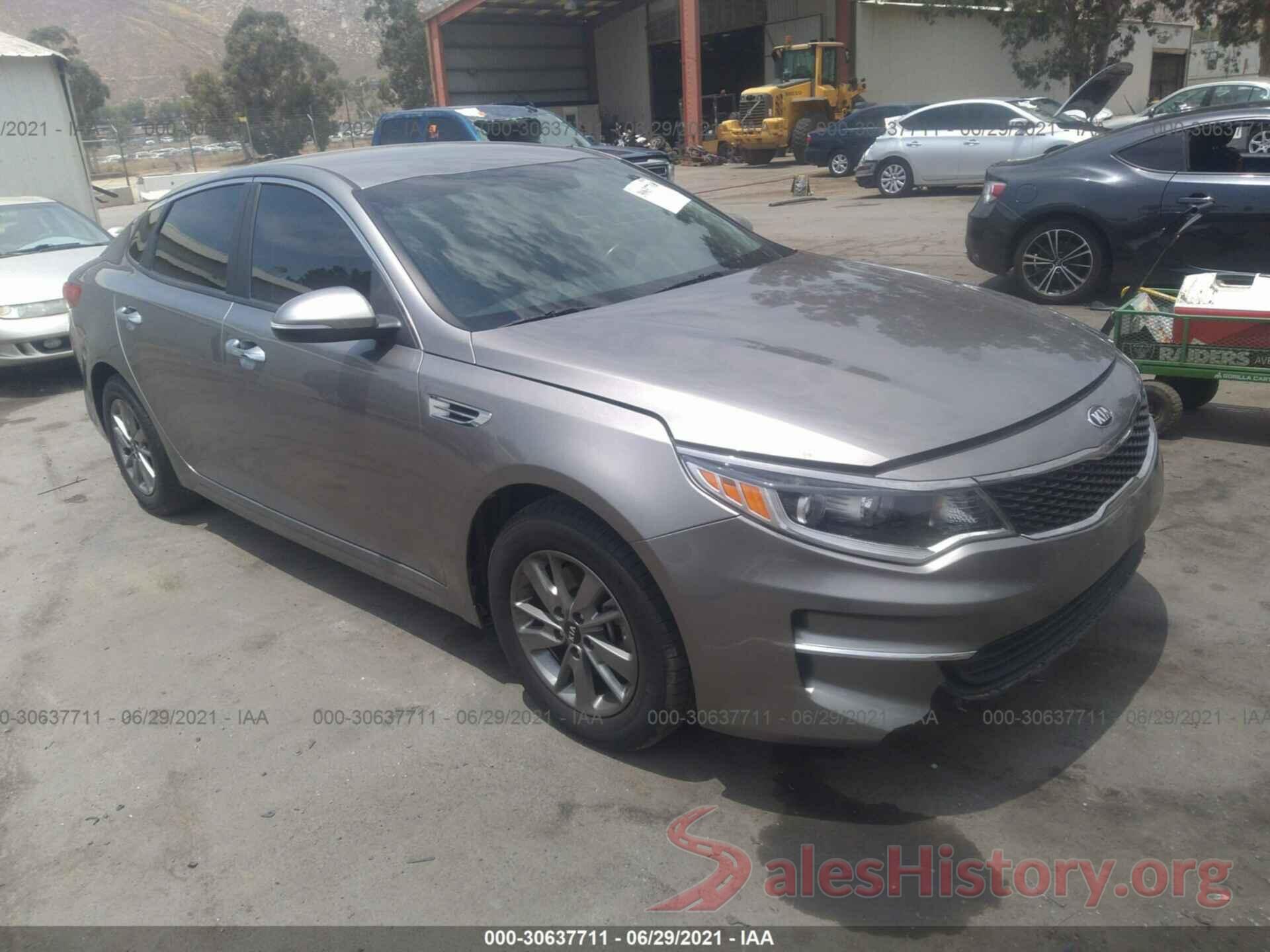 5XXGT4L16JG215402 2018 KIA OPTIMA