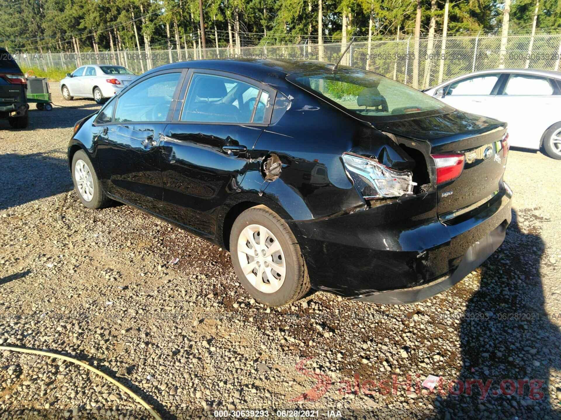 KNADM4A38H6039429 2017 KIA RIO